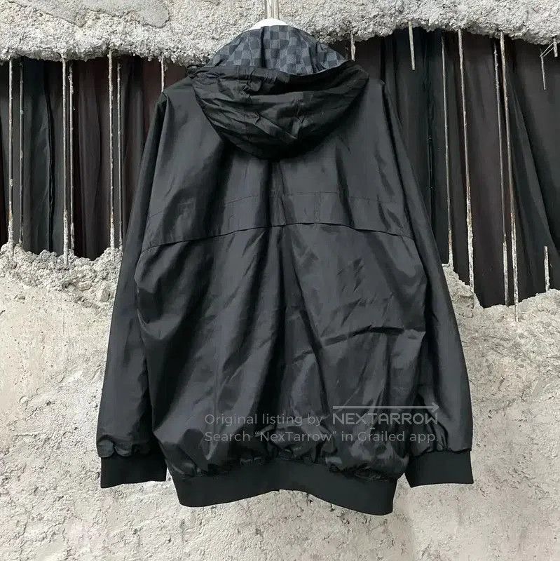 Louis Vuitton Louis Vuitton Long. Size US M / EU 48-50 / 2 - 1 Thumbnail