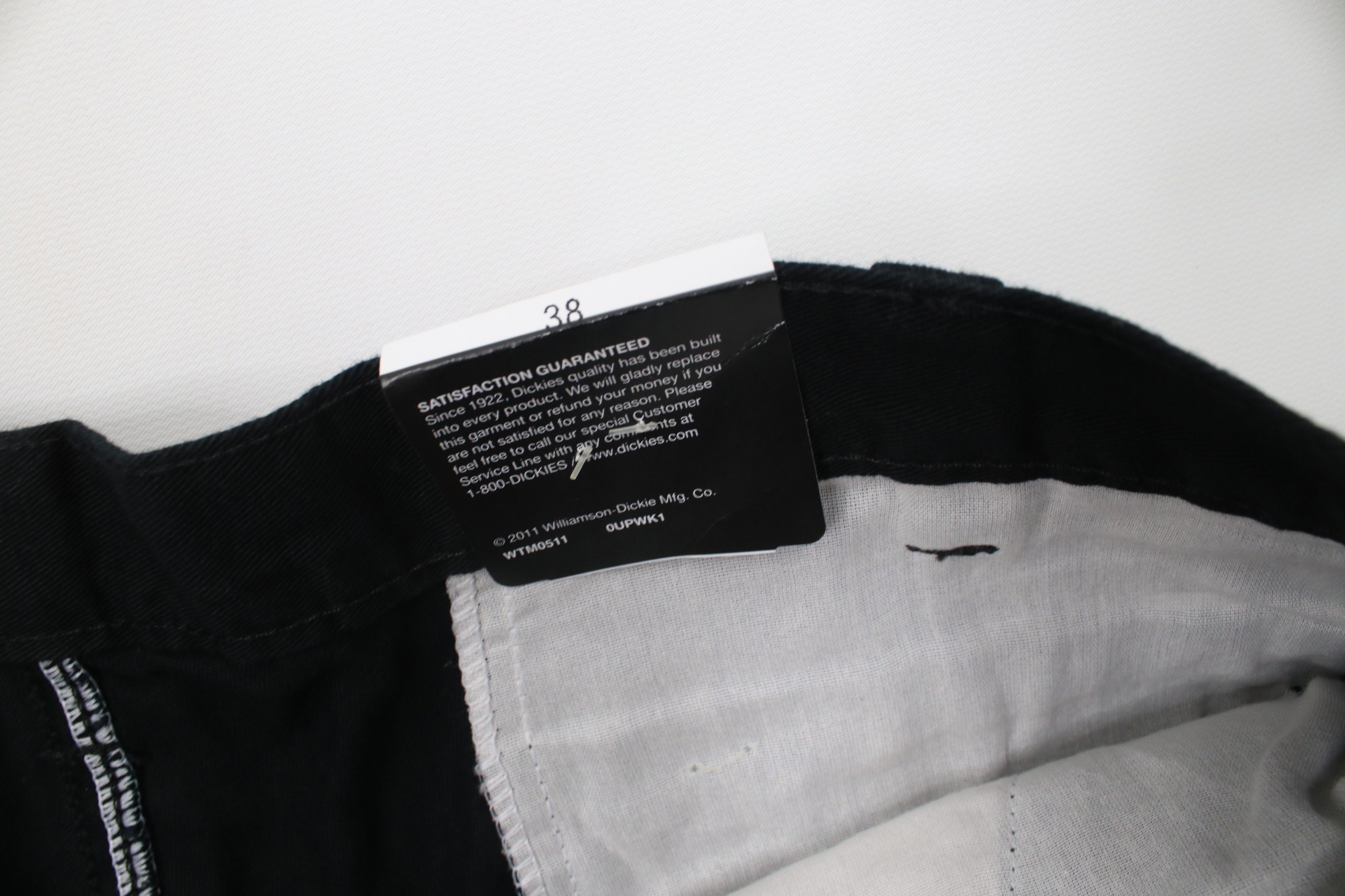 Dickies Deadstock Vintage Y2K Dickies Loose Fit Cargo Shorts Black Size US 38 / EU 54 - 6 Thumbnail
