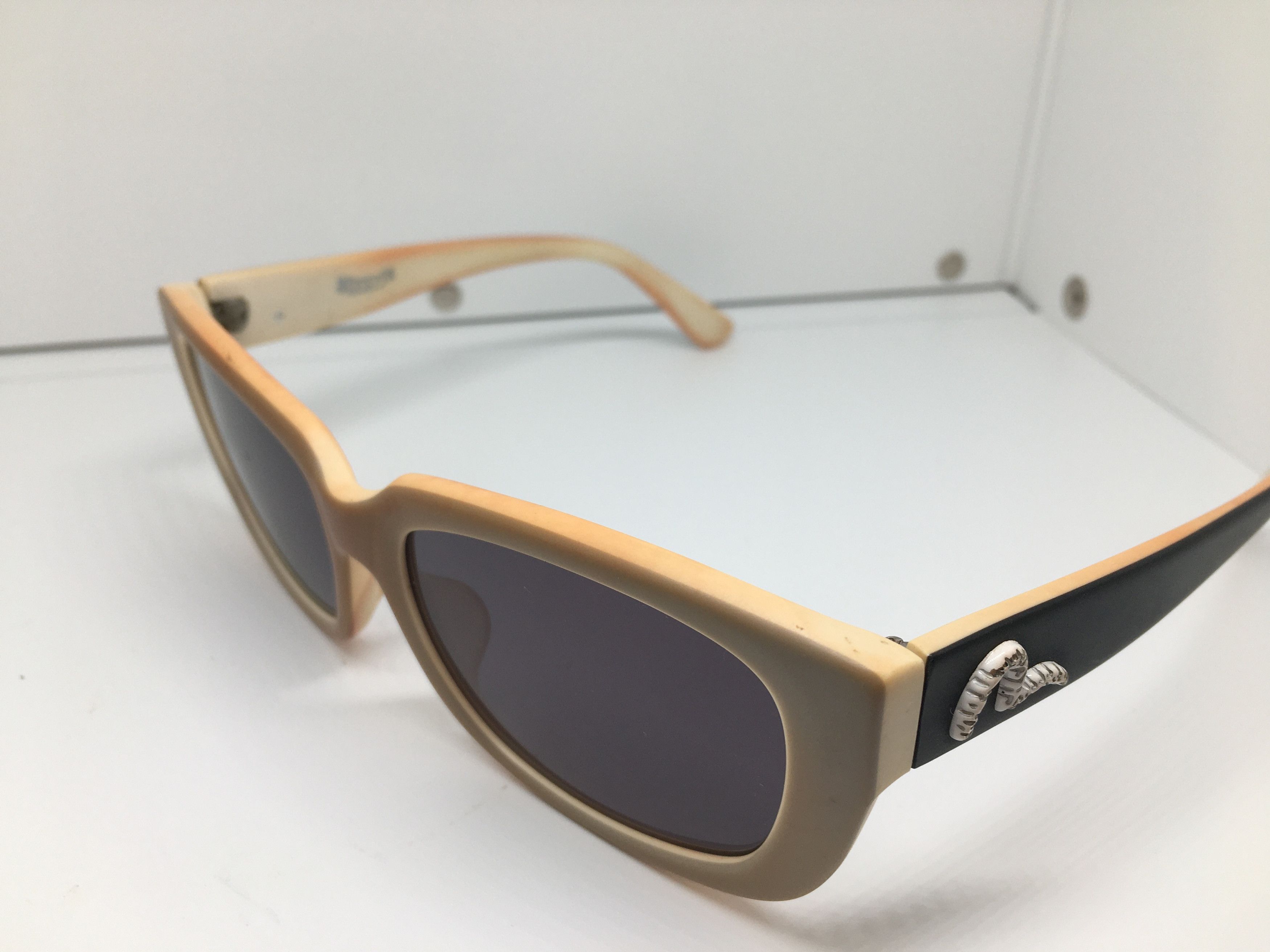 Evisu Vintage Evisu EVH 8291 Sunglasses Frame Size ONE SIZE - 3 Thumbnail