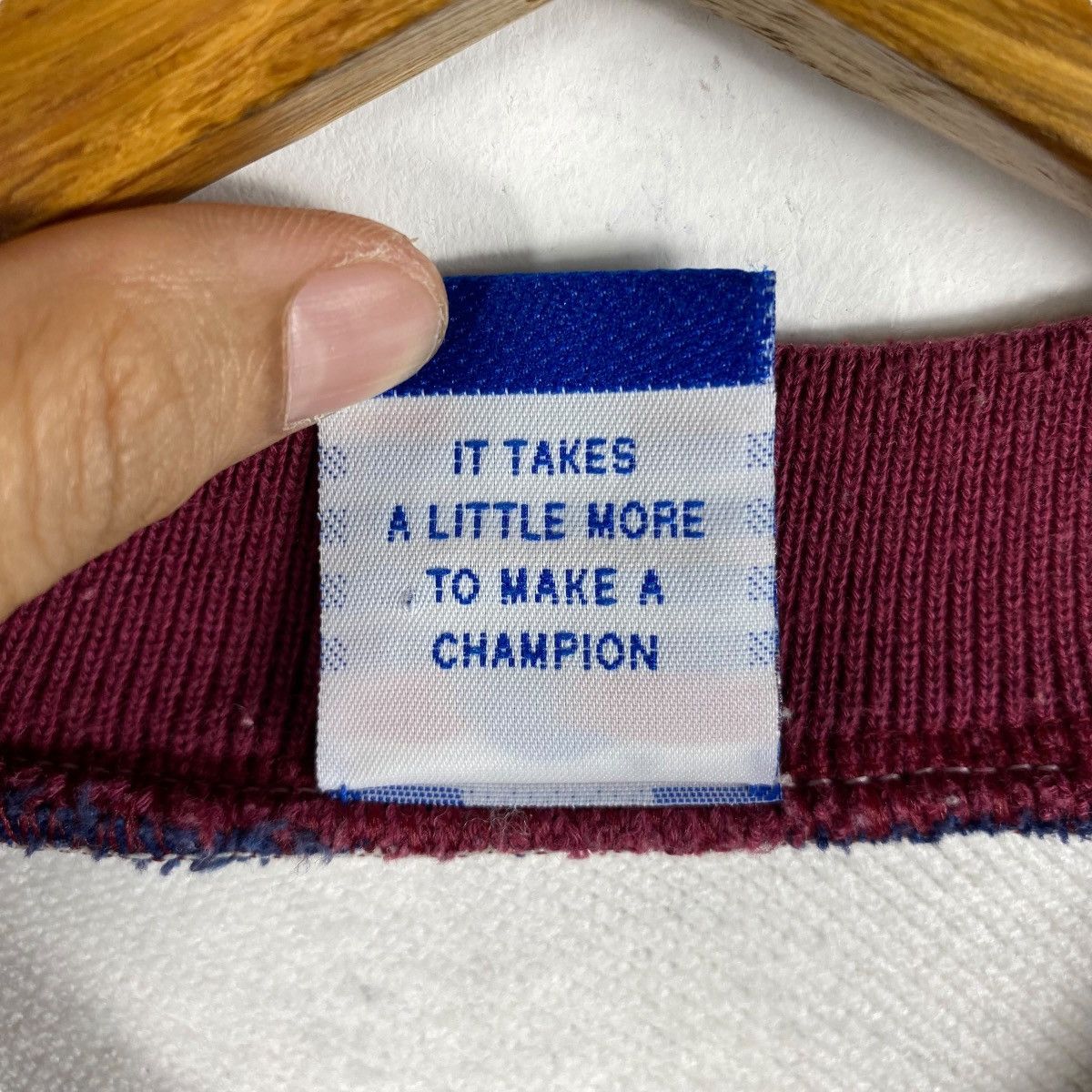 Champion × Vintage Vintage CHAMPION PRODUCTS Usa Big Logo Sweatshirt Pullover Size US M / EU 48-50 / 2 - 7 Thumbnail