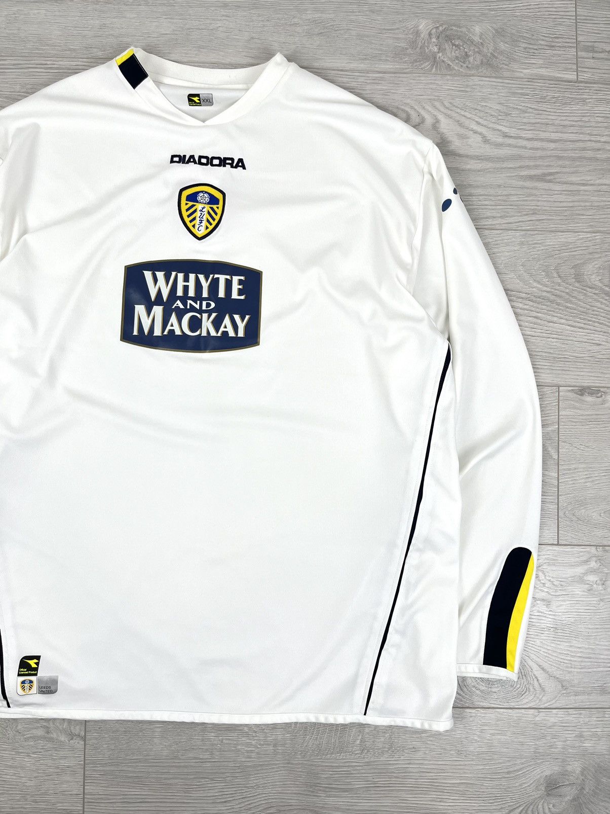 Vintage Leeds United Diadora Vintage 2004/05 Home Long Sleeve Jersey Size US XXL / EU 58 / 5 - 2 Thumbnail