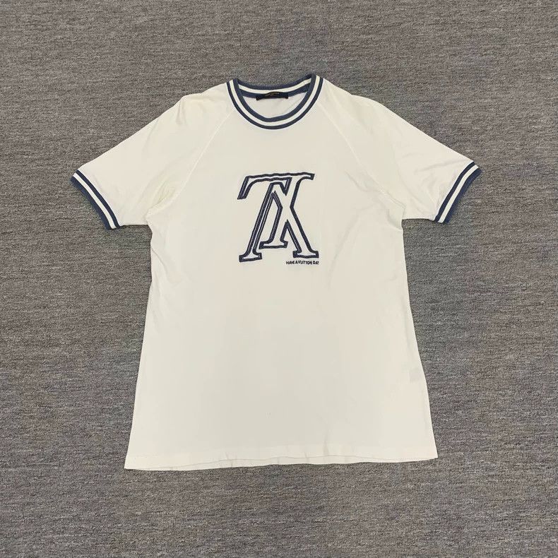 Louis Vuitton Louis Vuitton White inverted logo short sleeve Size US XL / EU 56 / 4 - 1 Thumbnail