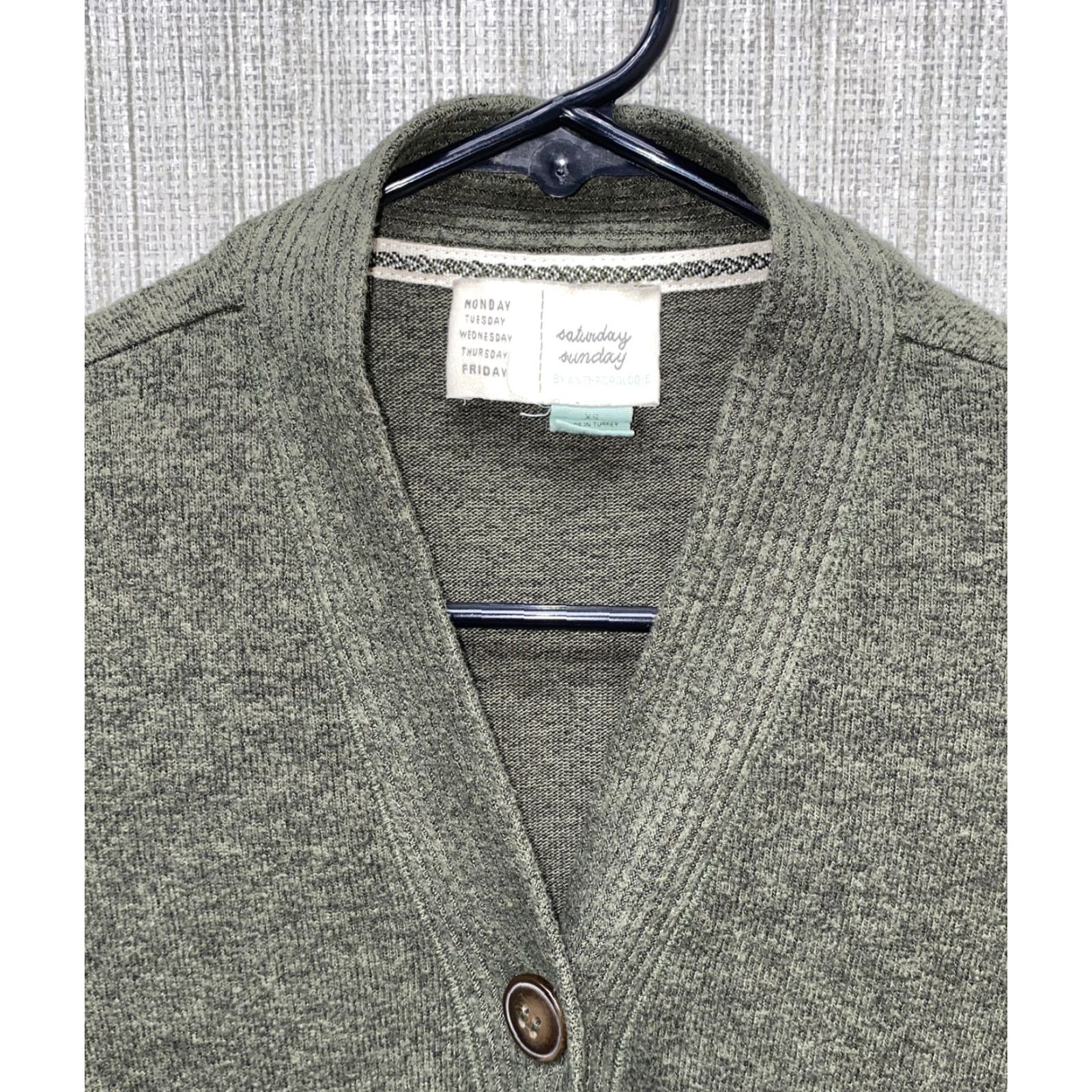 Anthropologie Anthropologie Sweater Henley Women XS Green Viscose Blend Size XS Regular Long Sleeve Solid Modern Style Size XS / US 0-2 / IT 36-38 - 3 Thumbnail