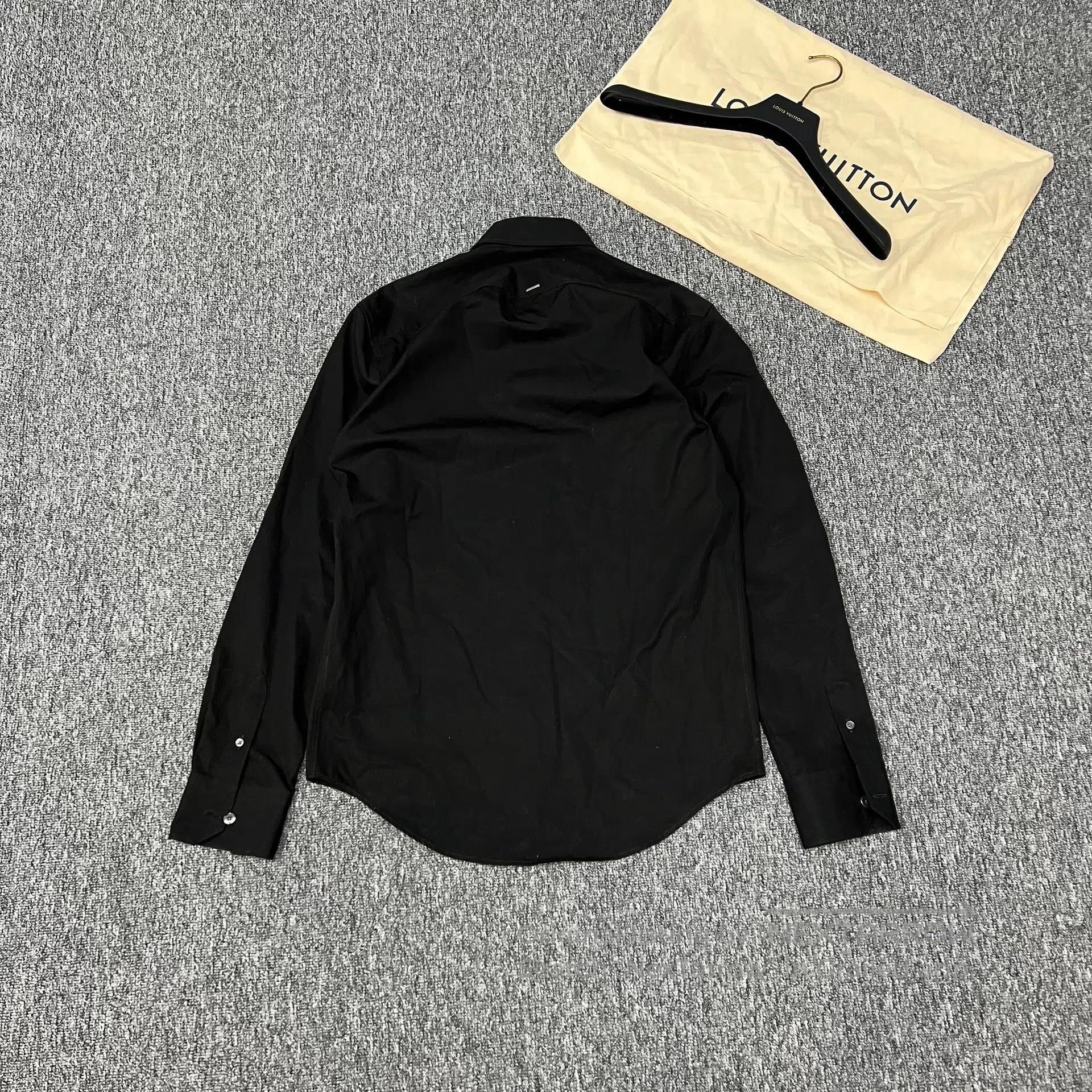 Louis Vuitton Louis Vuitton Black shirt| Size US XS / EU 42 / 0 - 2 Thumbnail