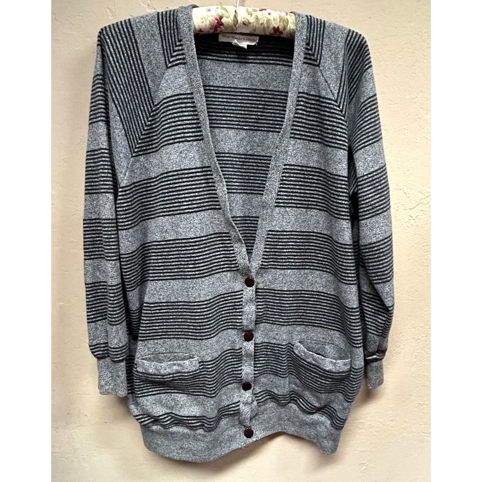Vintage White Wheeler & Martha Womens Cardigan Sweater Button Front V-Neck Striped Large Gray Cotton Knit Pullover Flat Measurements L Womens Cardigan Size L / US 10 / IT 46 - 2 Thumbnail