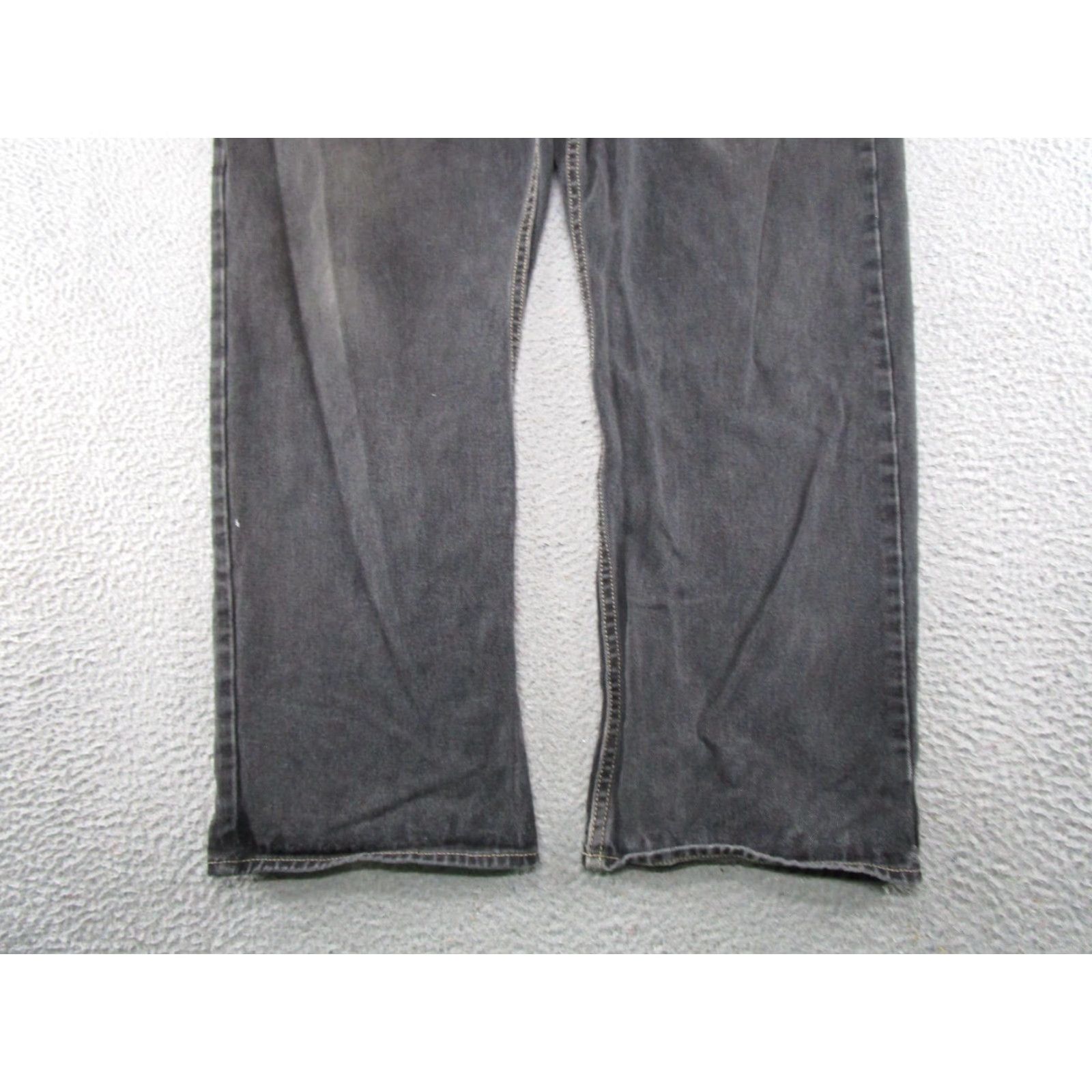 Tommy Hilfiger VINTAGE Tommy Hilfiger Black Denim Jeans Mens 42x30 Straight Baggy 5-Pocket Design Regular Inseam 30 Size US 42 / EU 58 - 2 Thumbnail
