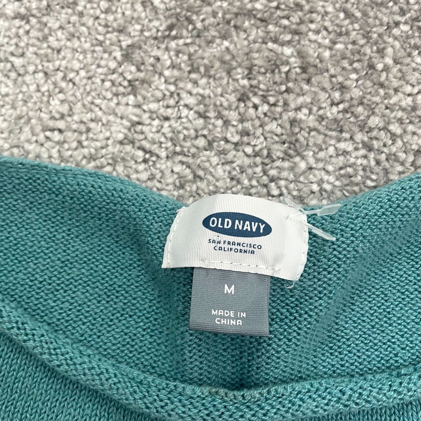 Old Navy Old Navy Sweater Shirt Women Medium Green Round Neck Lightweight Cotton Blend Knit Pullover Casual Seasonal 90s Designer? No, not 90s. Hold. Size M / US 6-8 / IT 42-44 - 4 Thumbnail
