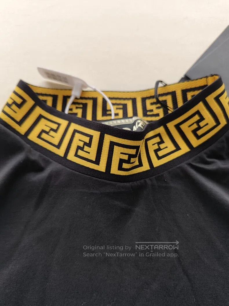 Versace Versace Co-branded short sleeves Classic presbyopia logo o Size US L / EU 52-54 / 3 - 3 Thumbnail