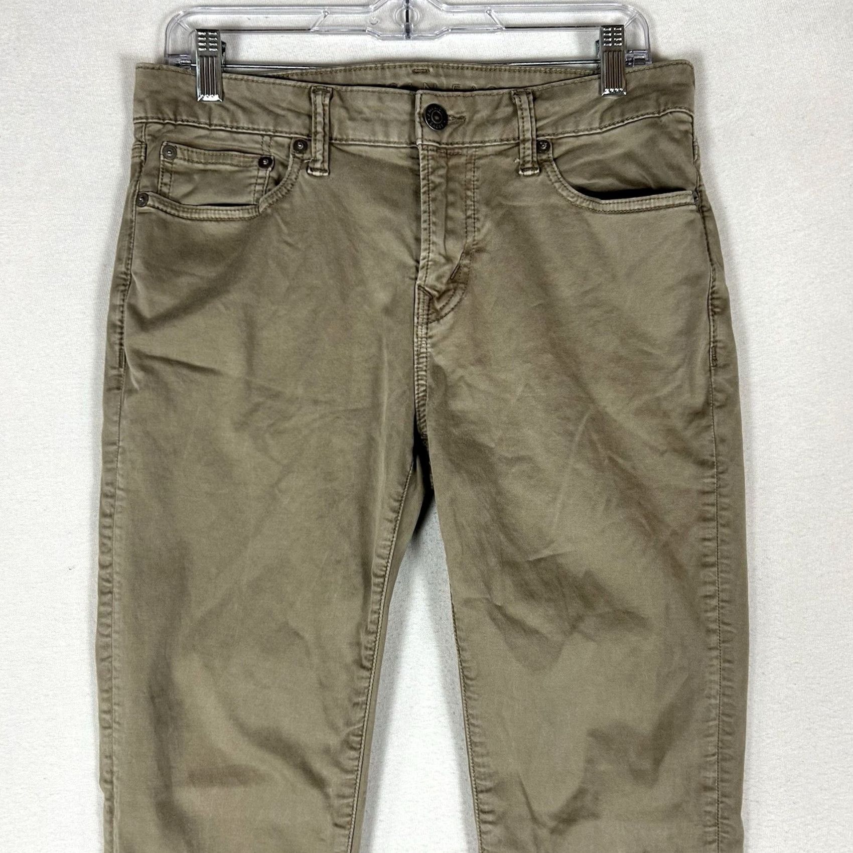 American Eagle Outfitters American Eagle Outfitters Jeans Khaki Pants Slim 30x32 Beige Tan Mid Rise Mens Skinny Pockets Stretch Beig e Size US 30 / EU 46 - 2 Thumbnail