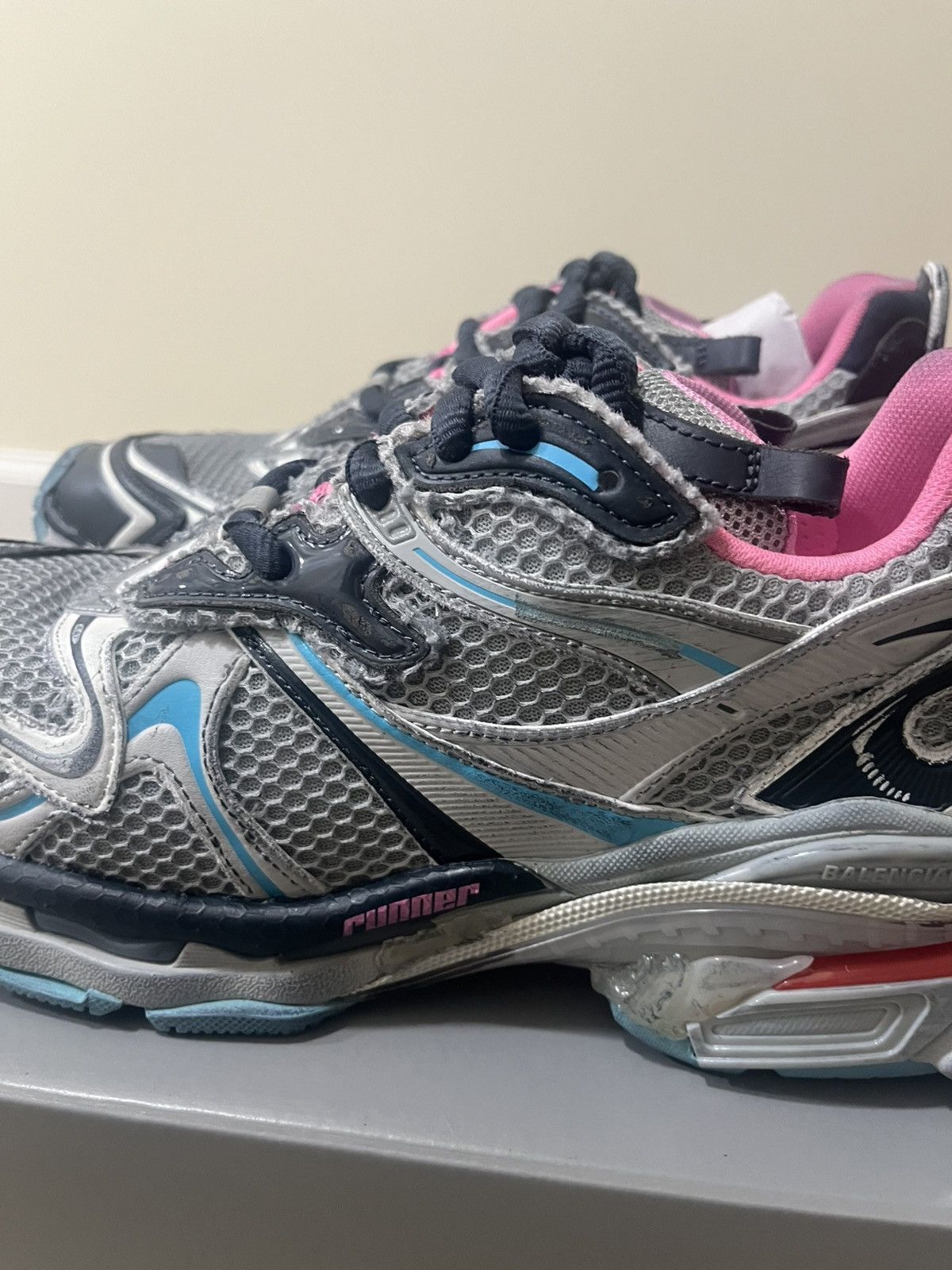 Balenciaga Balenciaga Runner Sz 42(9us) Size US 9 / EU 42 - 15 Thumbnail