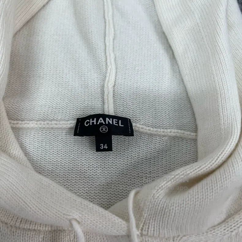 Chanel Chanel Cruise Series Beige Logo Cashmere Knit Hoodie Size XXS / US 00 / IT 34 - 6 Thumbnail