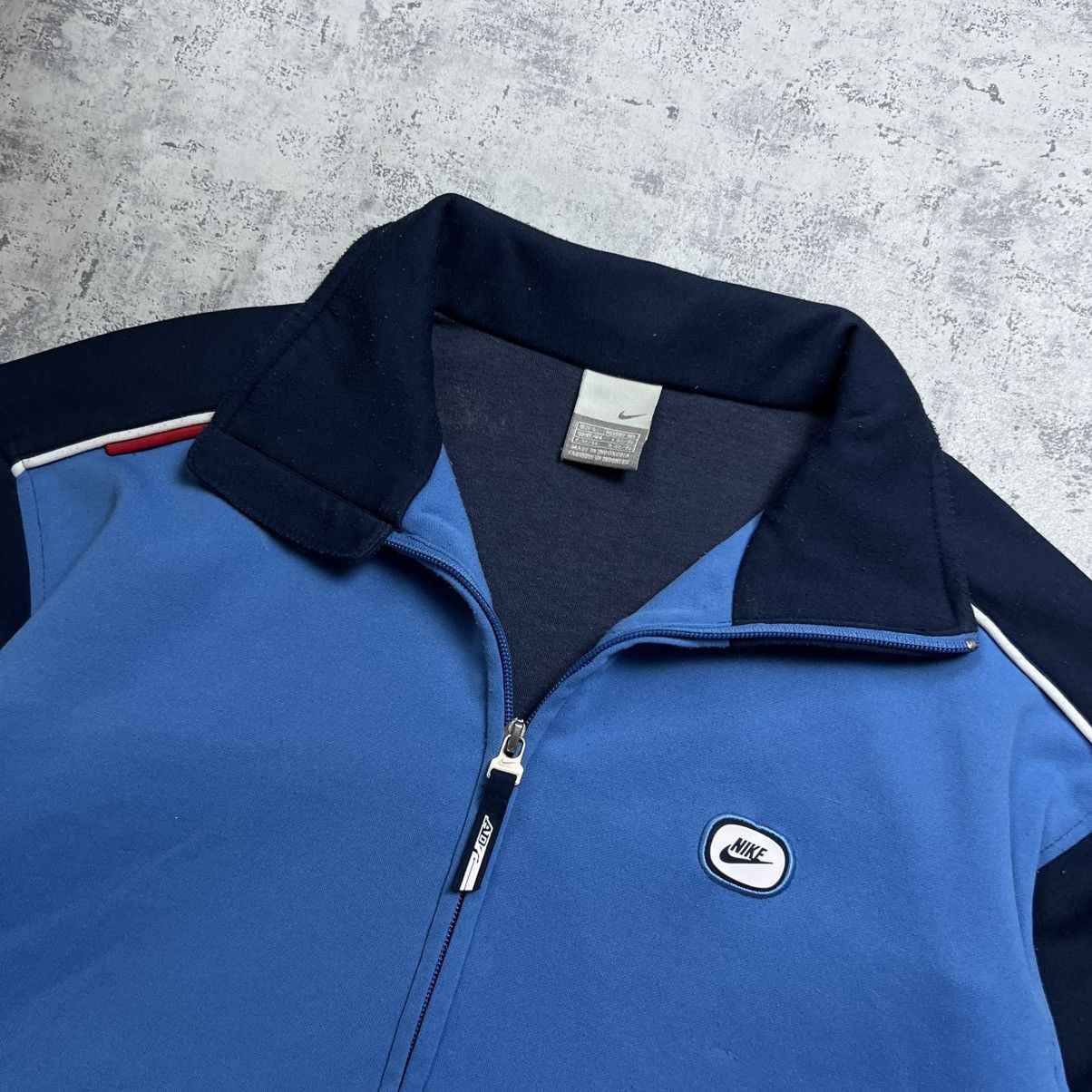 Nike 90s NIKE RETRO LOGO VINTAGE Y2K TRACK JACKET Size US L / EU 52-54 / 3 - 6 Thumbnail