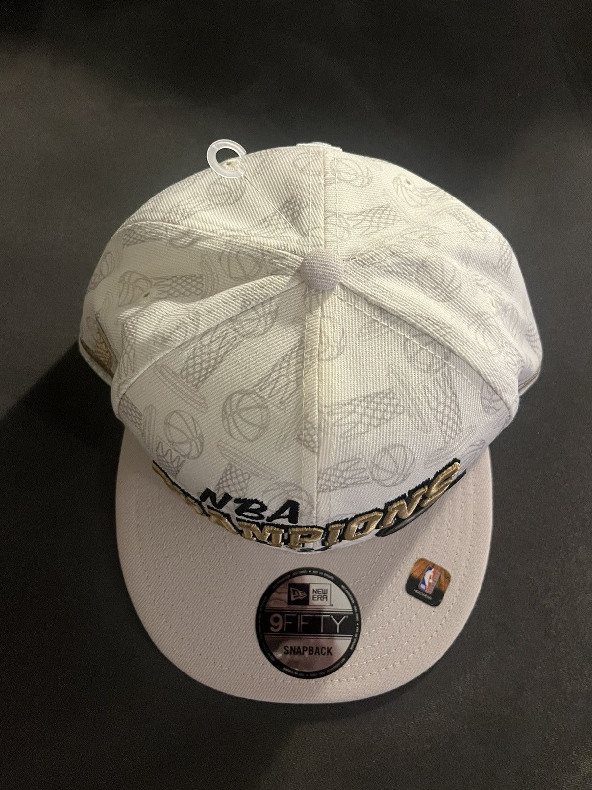 NBA × New Era Boston Celtics 2023-2024 NBA Champions New Era snapback hat Size ONE SIZE - 5 Thumbnail