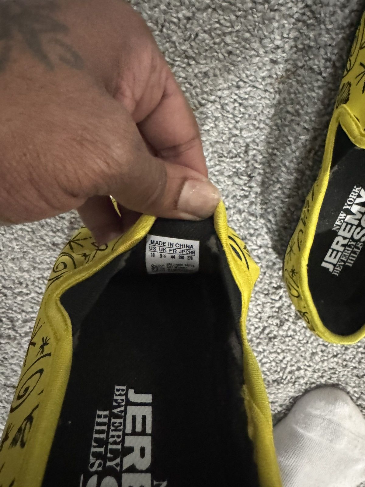 Adidas × Jeremy Scott Adidas x jeremy scott Size US 10 / EU 43 - 5 Thumbnail
