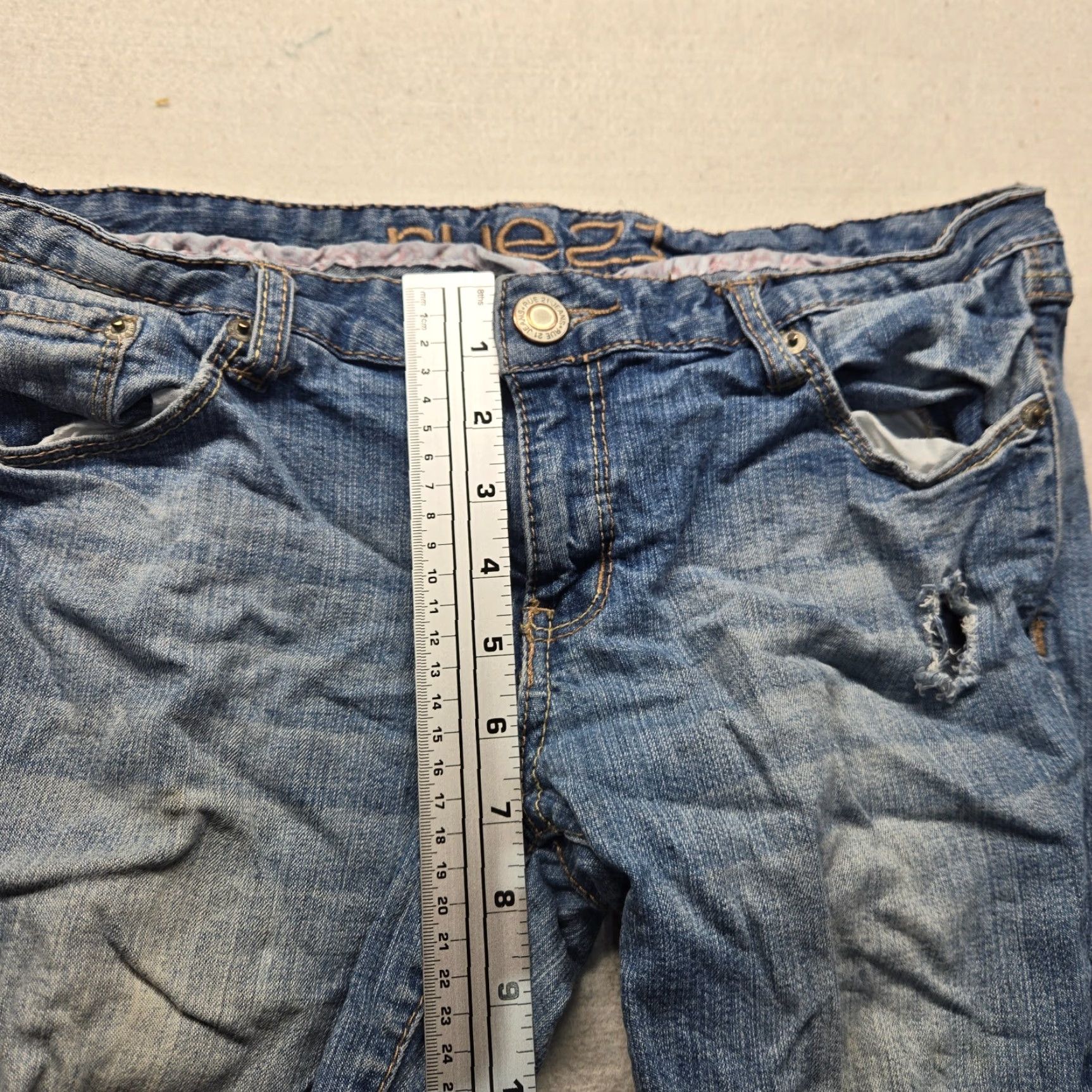 Vintage RUE 21 Jeans Women Pants Blue Low Rise Ankle Jegging Distressed 9/10 Ladies 10 Cotton Denim 5-Pocket Rise Low (6.5-8.5 in) Regular Womens Size 32" / US 10 / IT 46 - 7 Thumbnail