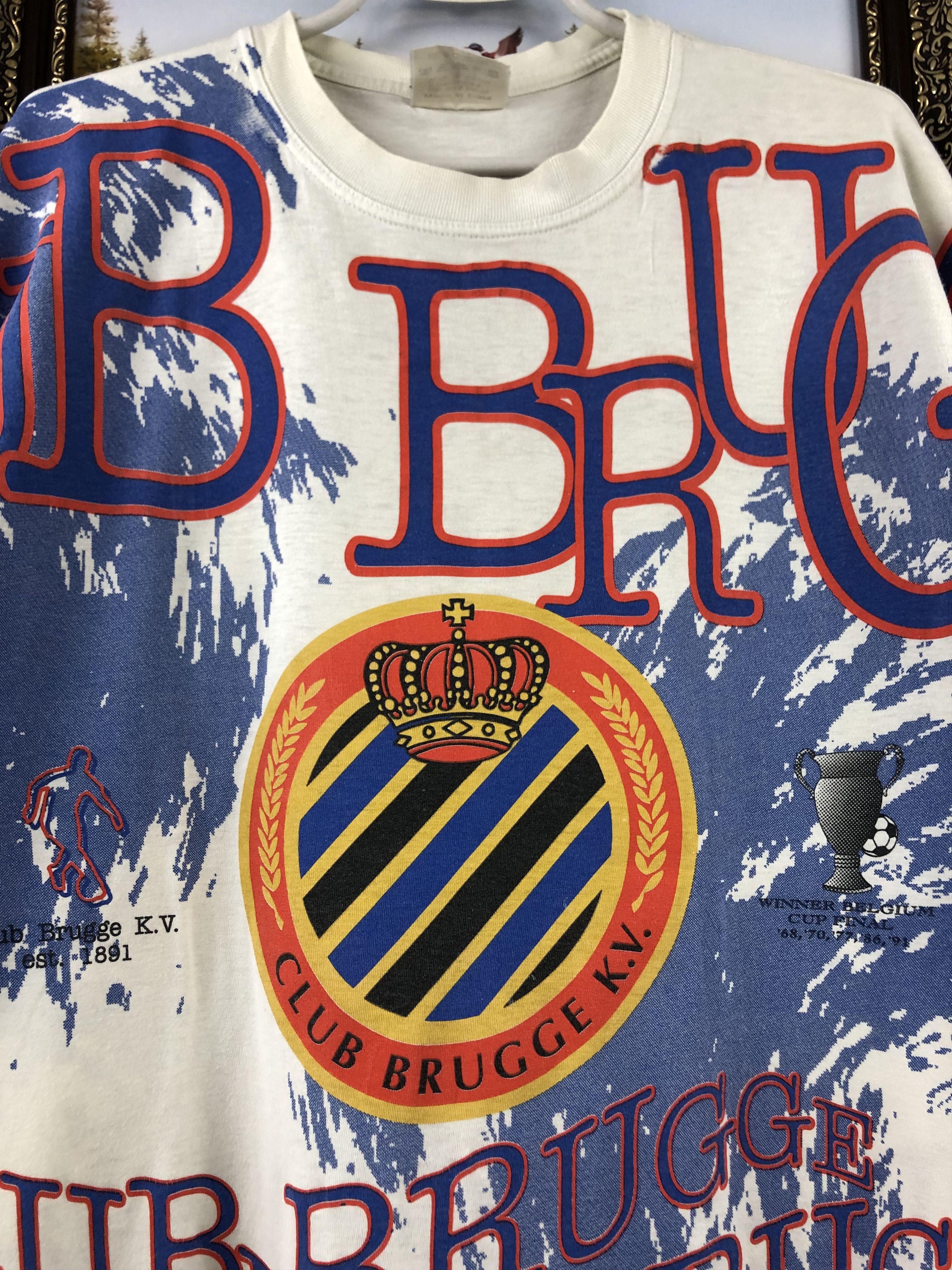 Vintage Vintage Brugge Football Shirt Soccer Jersey Print Graphic Size US M / EU 48-50 / 2 - 5 Thumbnail