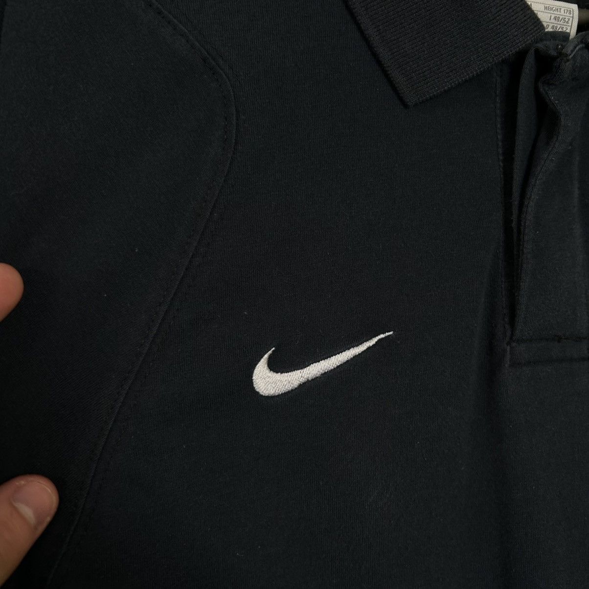 Nike Vintage Nike Manchester United Small logo 2000’s polo size M Size US M / EU 48-50 / 2 - 3 Thumbnail