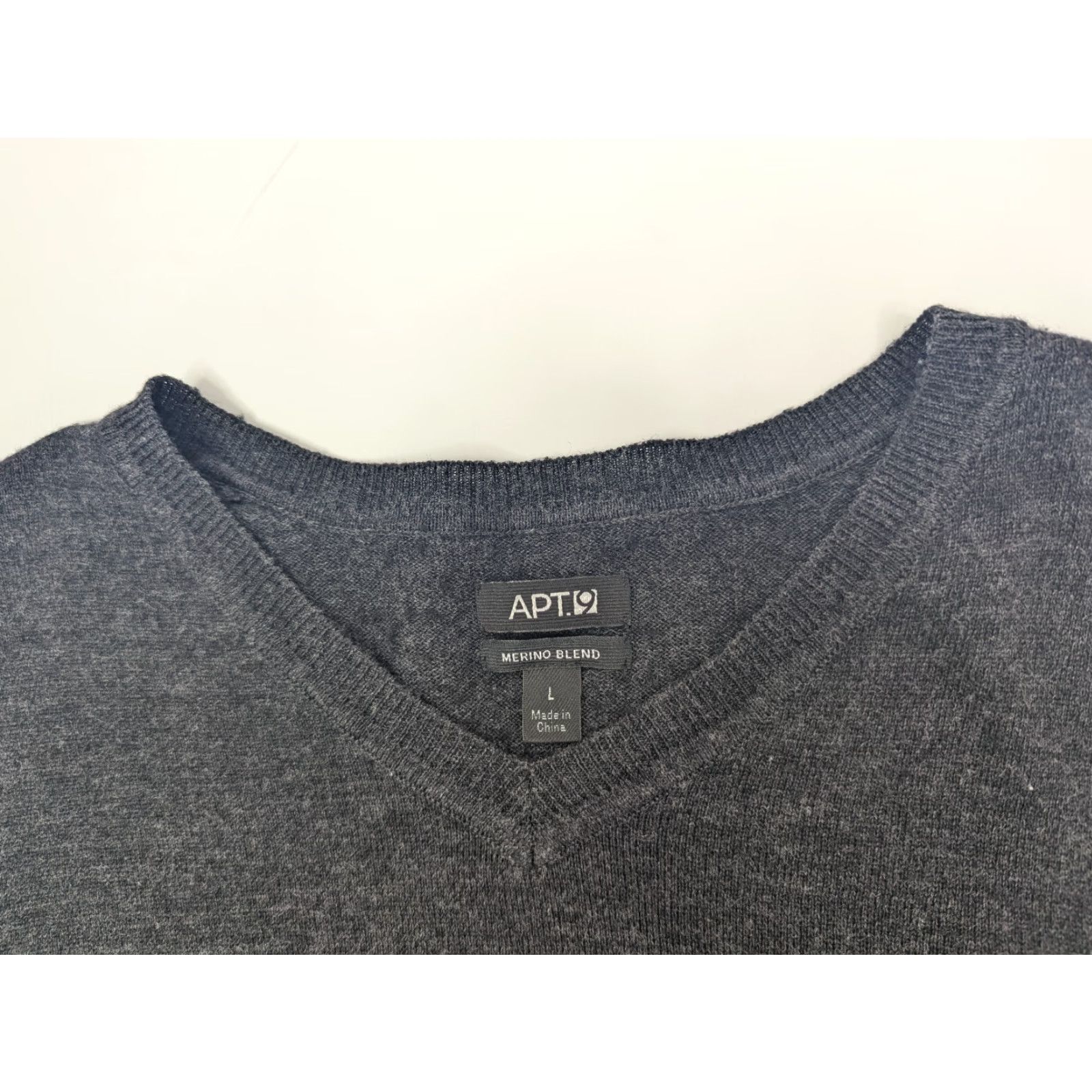 Apt. 9 APt. 9 Mens Merino Wool Blend Sweater V-Neck Long Sleeve Size L Black Knit Pullover Casual Mens Size US L / EU 52-54 / 3 - 6 Thumbnail