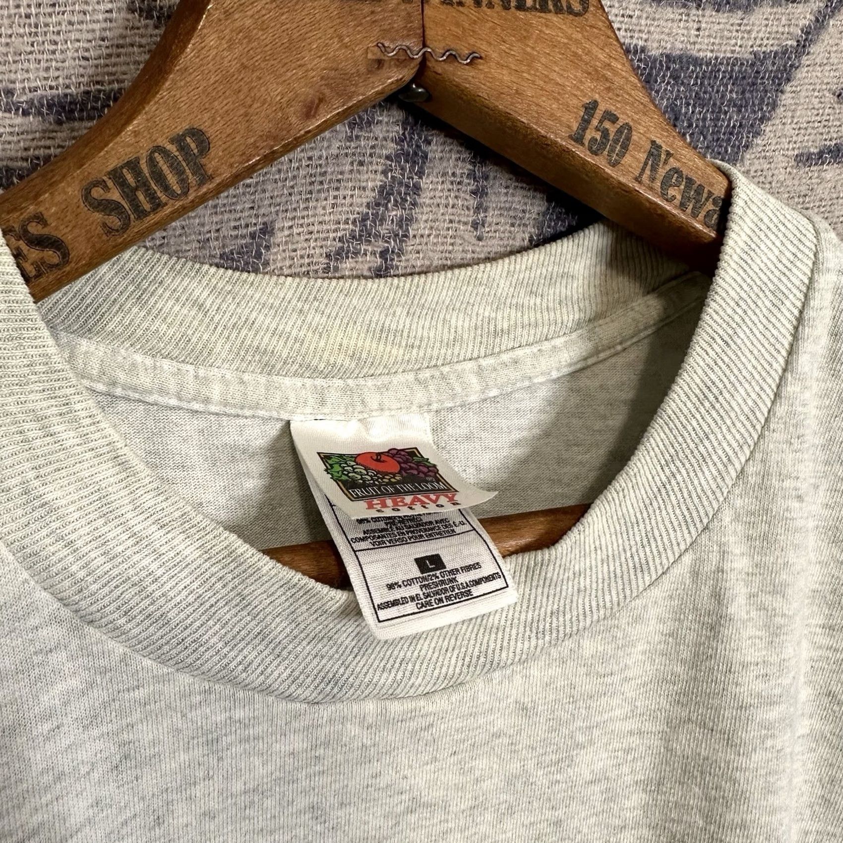 Fruit Of The Loom VINTAGE Les Misérables 1990s Fruit Of The Loom T-Shirt Gray L Men 90s Music Concert Shirt Short Sleeve Crew Neck Cotton Blend Size US L / EU 52-54 / 3 - 4 Thumbnail