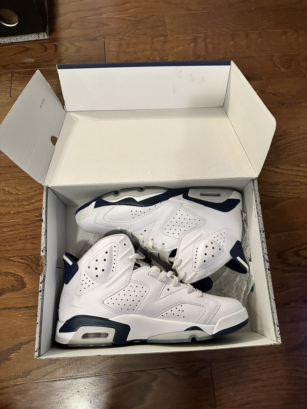 Jordan Brand Air Jordan 6 Midnight Navy Size US 13 / EU 46 - 1 Thumbnail