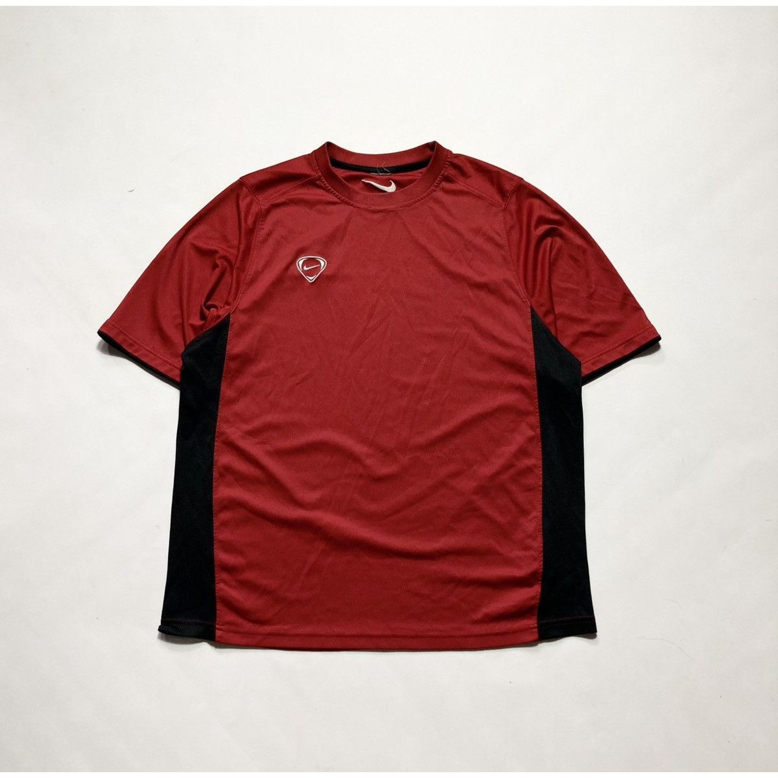 Nike × Vintage Y2K Vintage Nike Center Swoosh T-Shirt Red Size US L / EU 52-54 / 3 - 1 Thumbnail