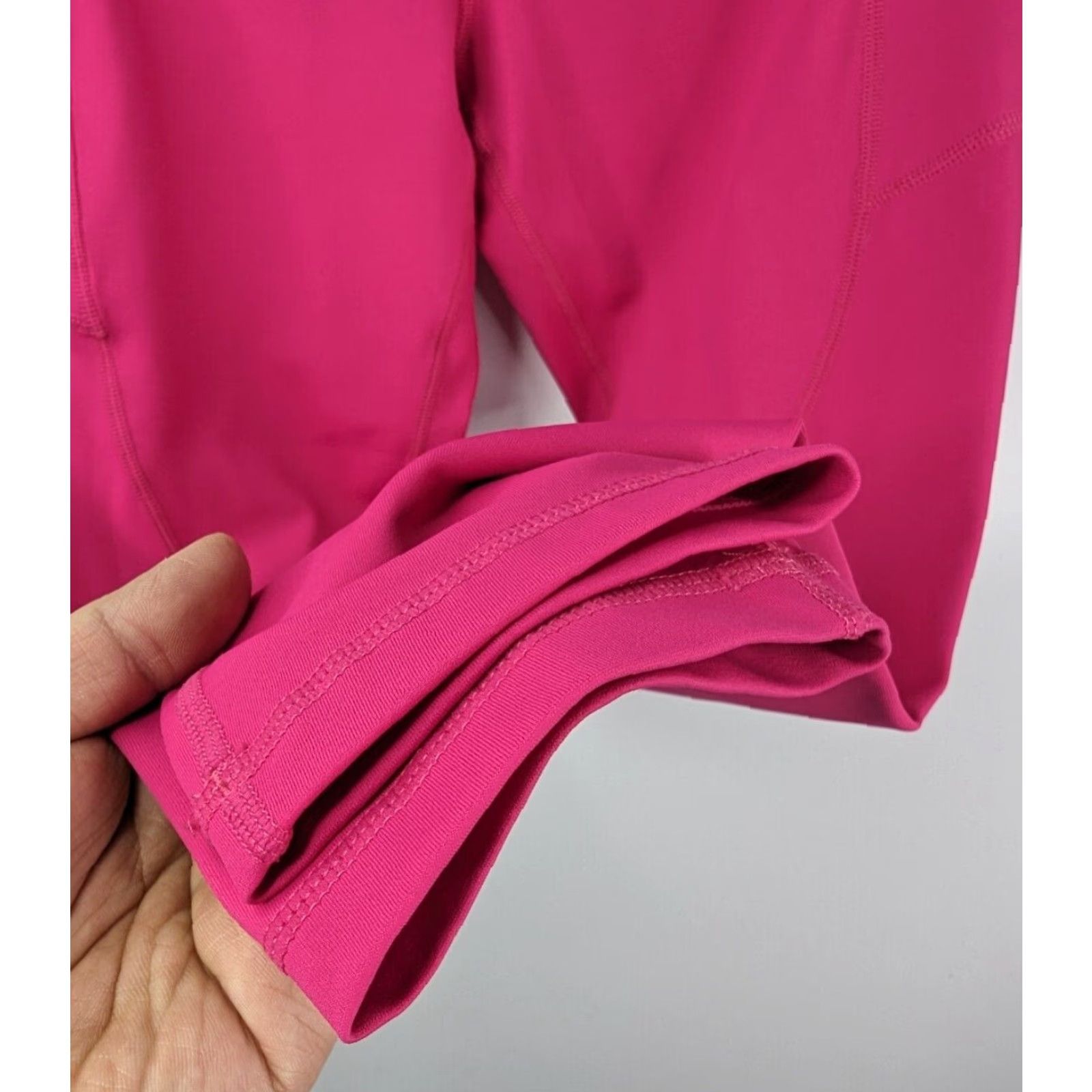 Pinko ZYIA Active Light n Tight Capri 20” Size 6-8 Pink Hot Pink Women's Capri Leggings Skinny 20” Length CrossFit Yoga Running Gym & Training Size ONE SIZE - 4 Thumbnail