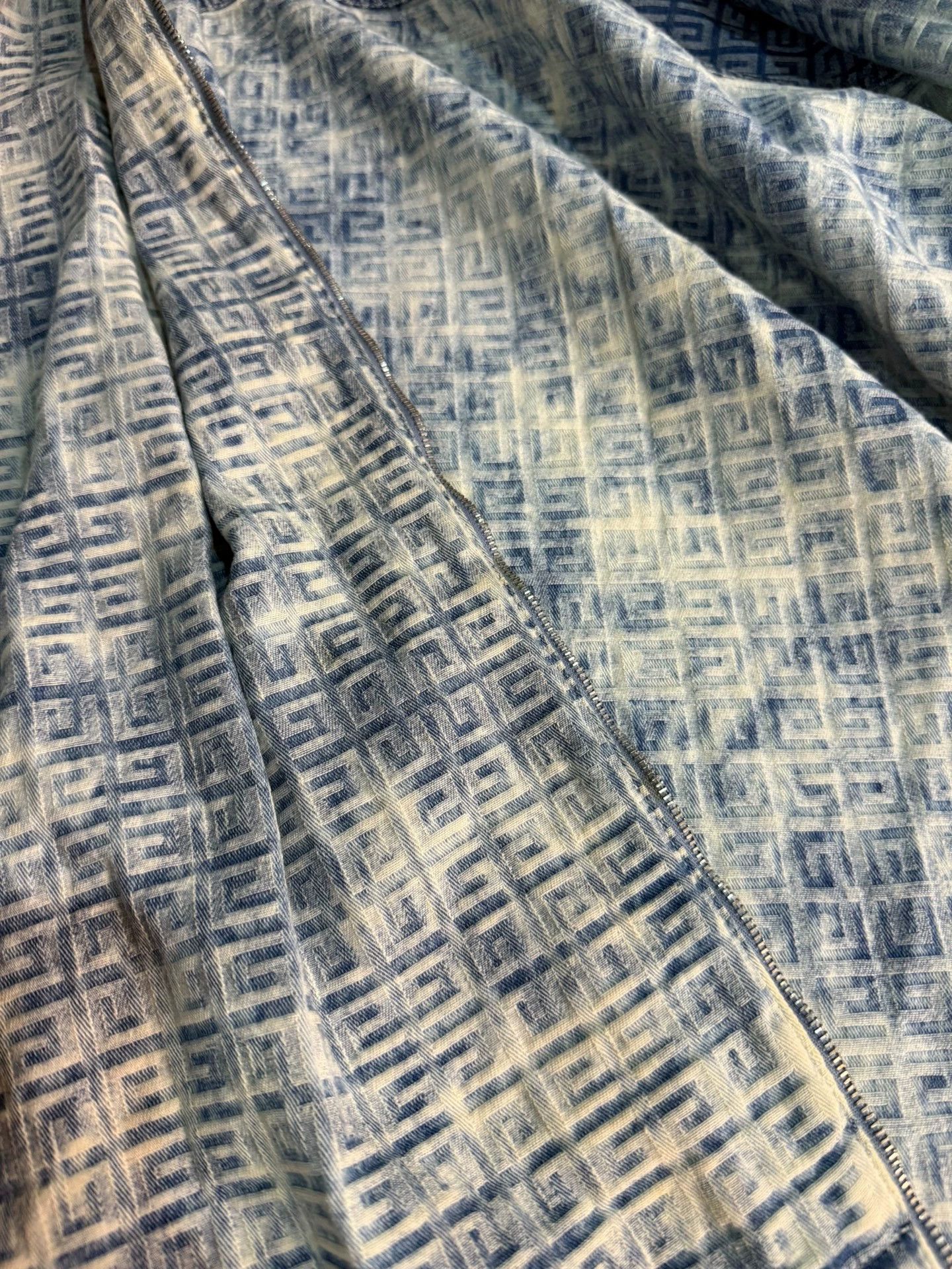 Givenchy GIVENCHY Oversized Denim Tie-Dye Full/Knit Logo Polo Shirt M Size US M / EU 48-50 / 2 - 6 Thumbnail