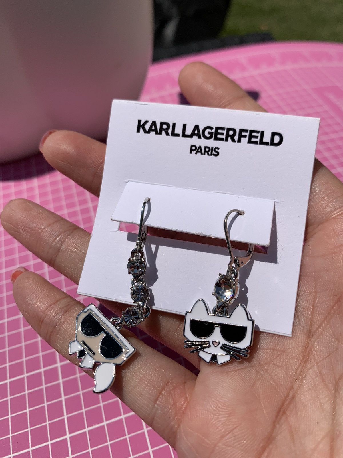 Karl Lagerfeld KARL LAGERFELD PARIS mismatched drop earrings level back NWT Size ONE SIZE - 4 Thumbnail