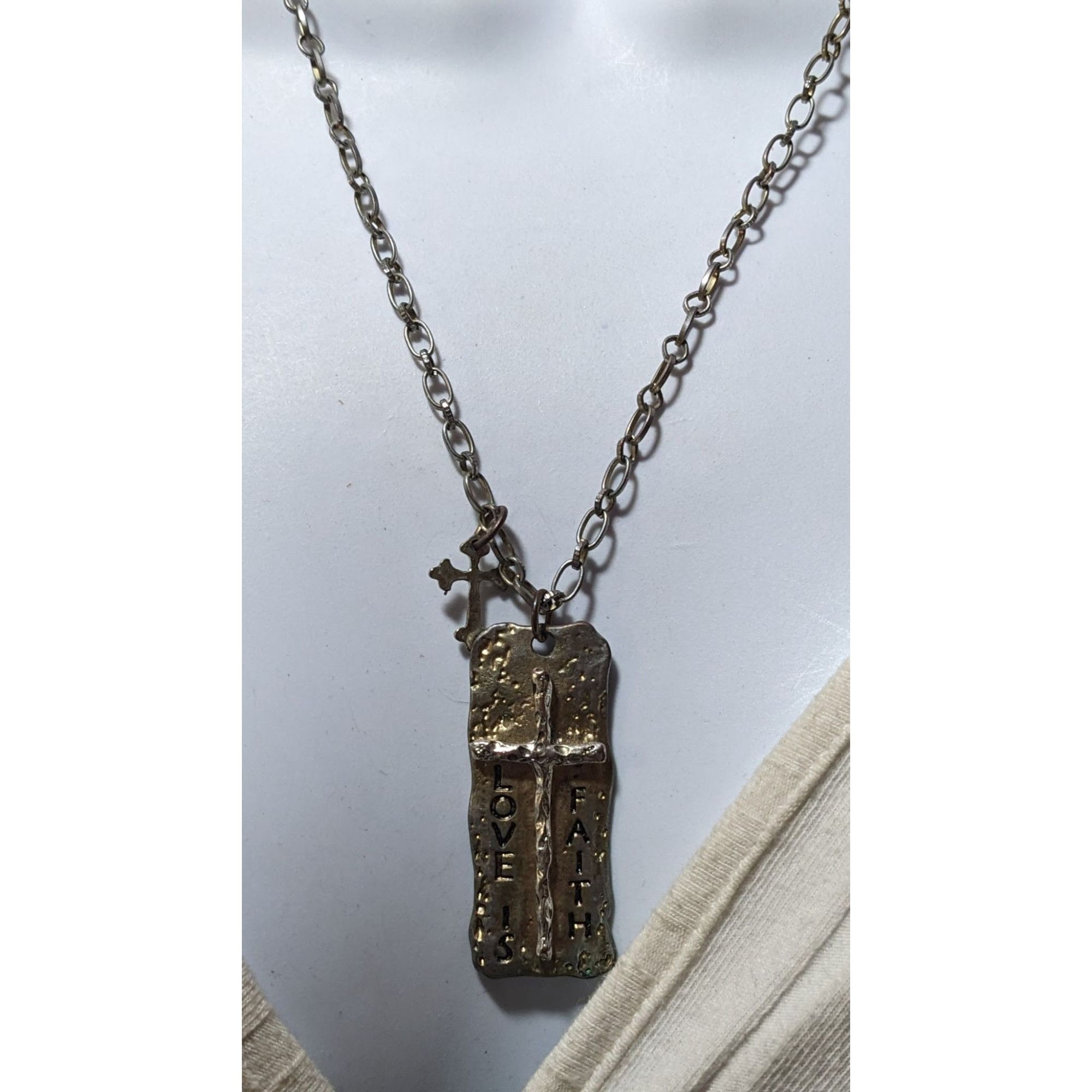 Other Love Is Faith Hammered Brutalist Pendant Necklace Size ONE SIZE - 8 Thumbnail