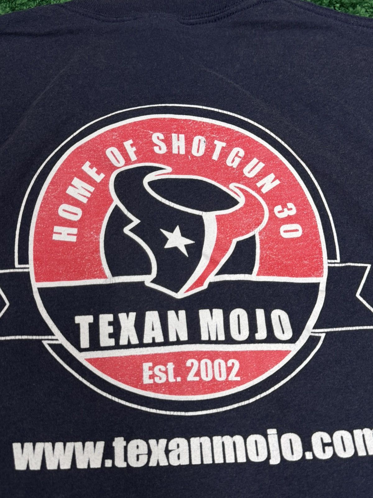 Vintage Vintage Houston Texans NFL 2002 00s Y2K Logo Tee 2XL XXL Size US XXL / EU 58 / 5 - 3 Thumbnail
