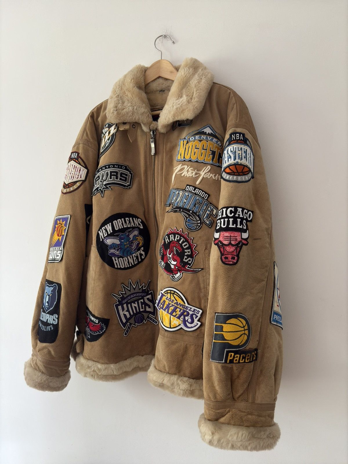 JH Design × Jeff Hamilton × NBA Rare Jeff Hamilton x Phat Farm NBA Leather Jacket – All Team Size US XXL / EU 58 / 5 - 3 Thumbnail