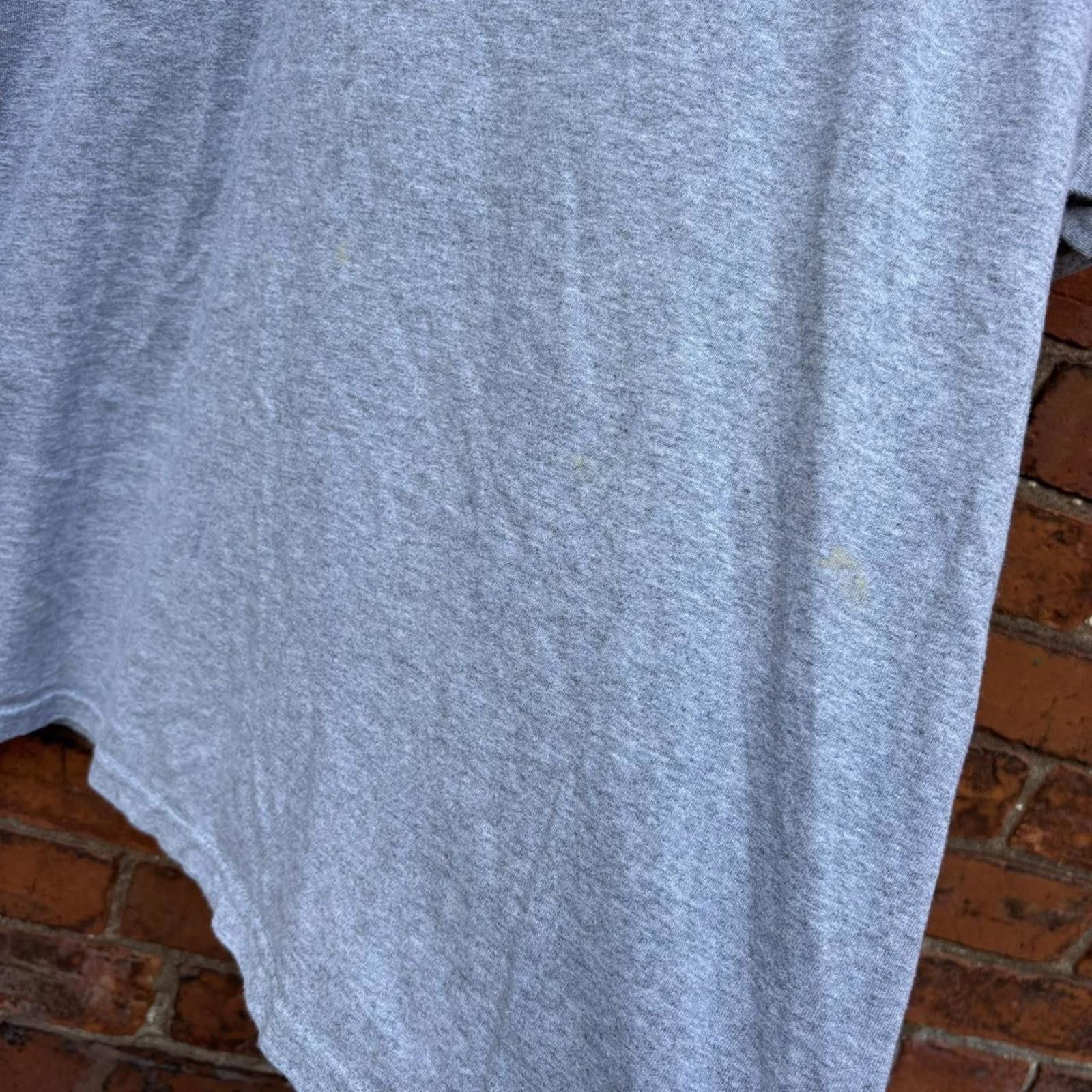 Gildan vintage west 49 Canada kicks ass t shirt 00s XL Size US XL / EU 56 / 4 - 4 Thumbnail