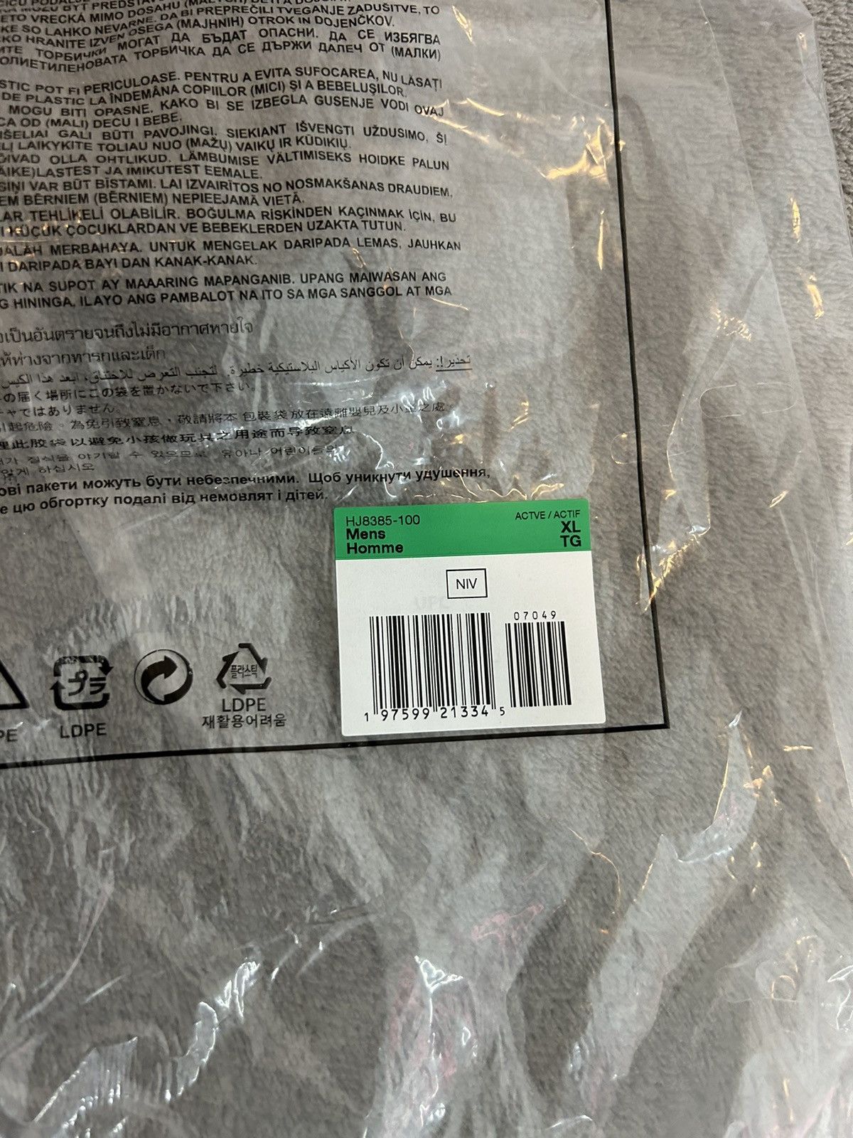 Jordan Brand × Nike × Supreme Supreme x Jordan Biggie X-Large XL/XL Top Size US XL / EU 56 / 4 - 9 Thumbnail