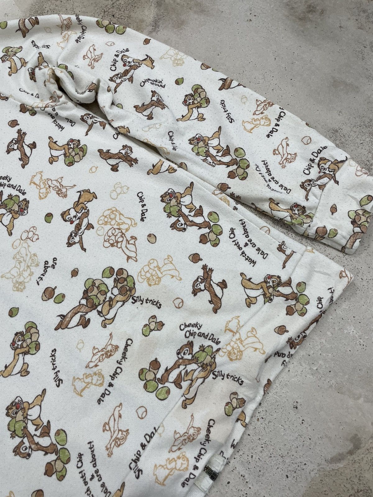 Disney Disney Chipmunk Chip & Dale Cartoon Hoodie Size US M / EU 48-50 / 2 - 11 Thumbnail