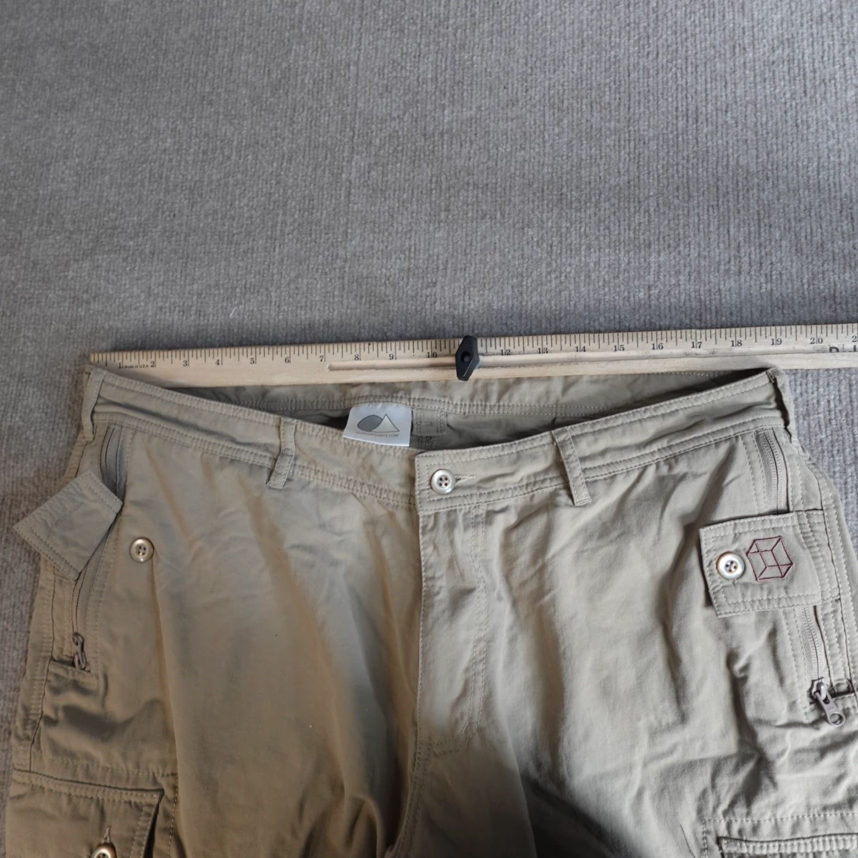 Vintage Clothing Arts Pants 38 x 30 Beige Nylon Cargo P^Cubed Pick Pocket Proof Cargo Pocket Regular Men Pants Butt Inseam 30 in Inseam 29–31 in Size US 38 / EU 54 - 2 Thumbnail