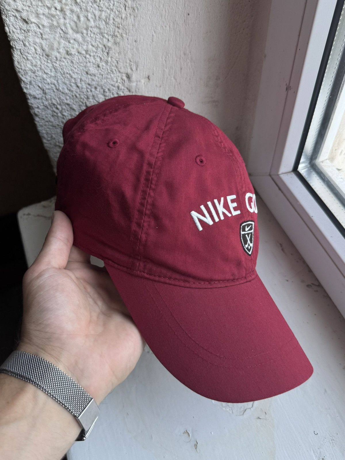 Nike Nike Golf Vintage Streetwear Cap Burgundy Y2K Size ONE SIZE - 1 Thumbnail