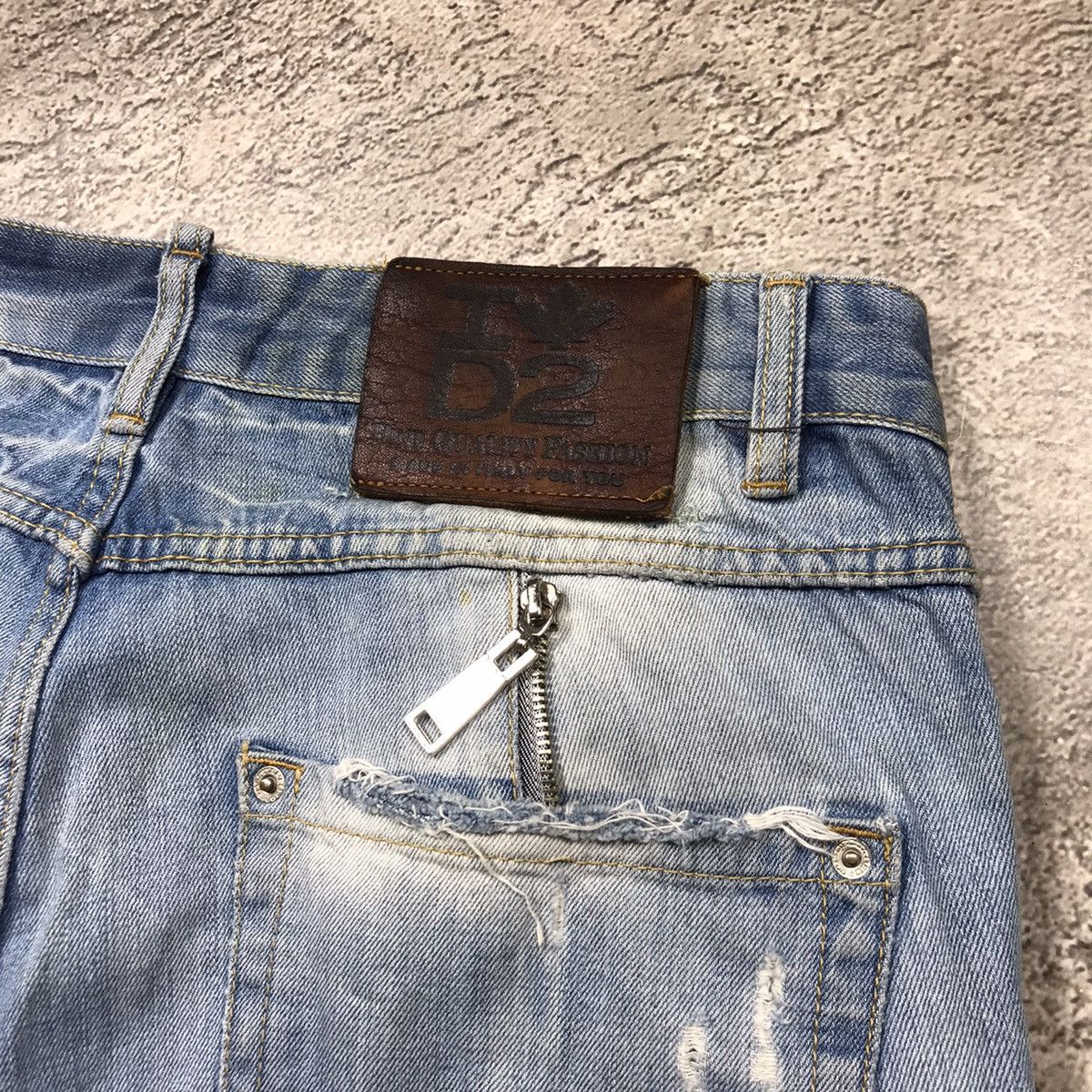 Vintage Vintage Dsquared2 Thrashed Distressed Shorts Y2K Skate 34 Size US 34 / EU 50 - 6 Thumbnail