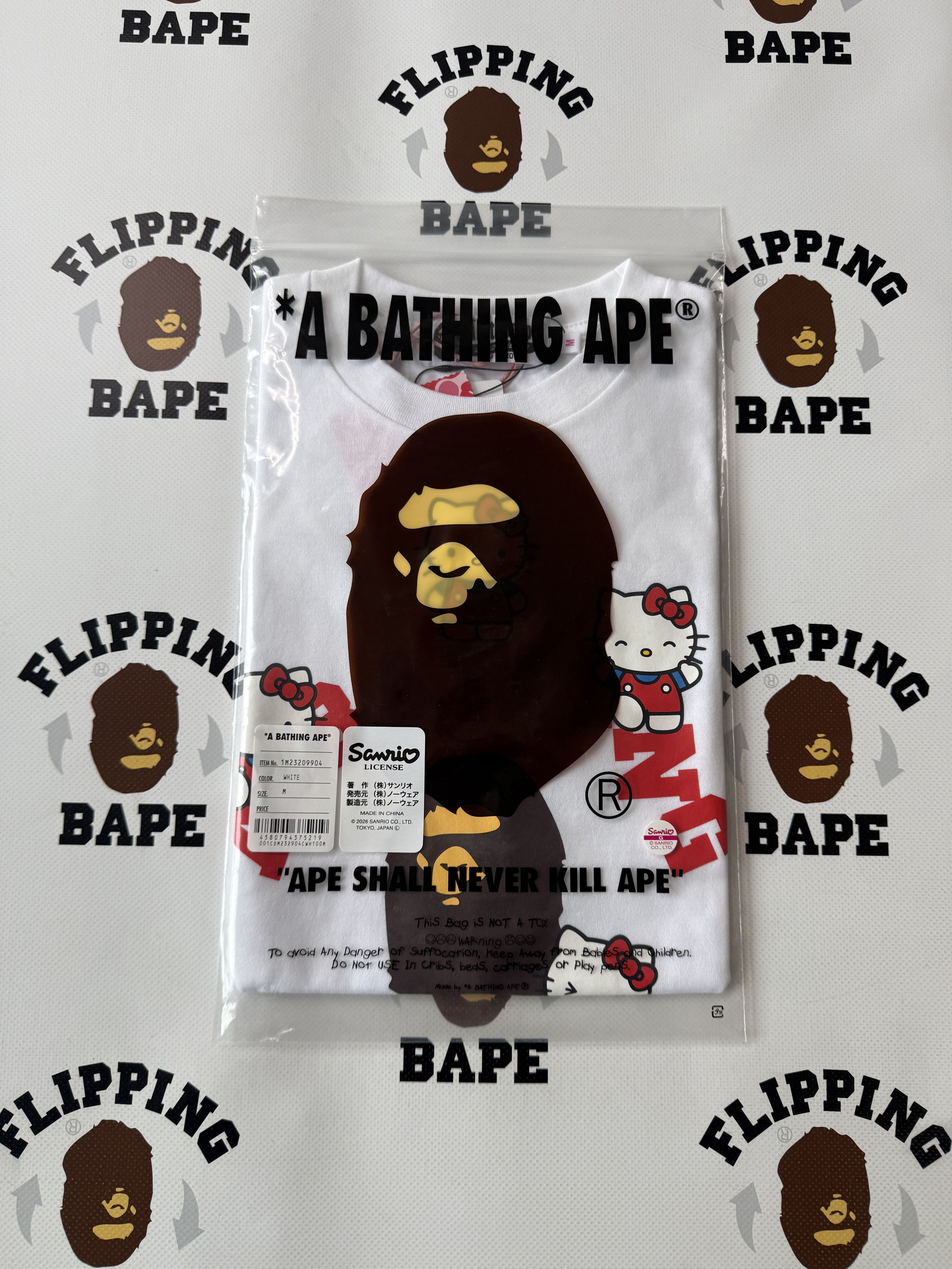 Bape BAPE X HELLO KITTY COLLEGE MINI TEE LADIES Size M / US 6-8 / IT 42-44 - 10 Thumbnail
