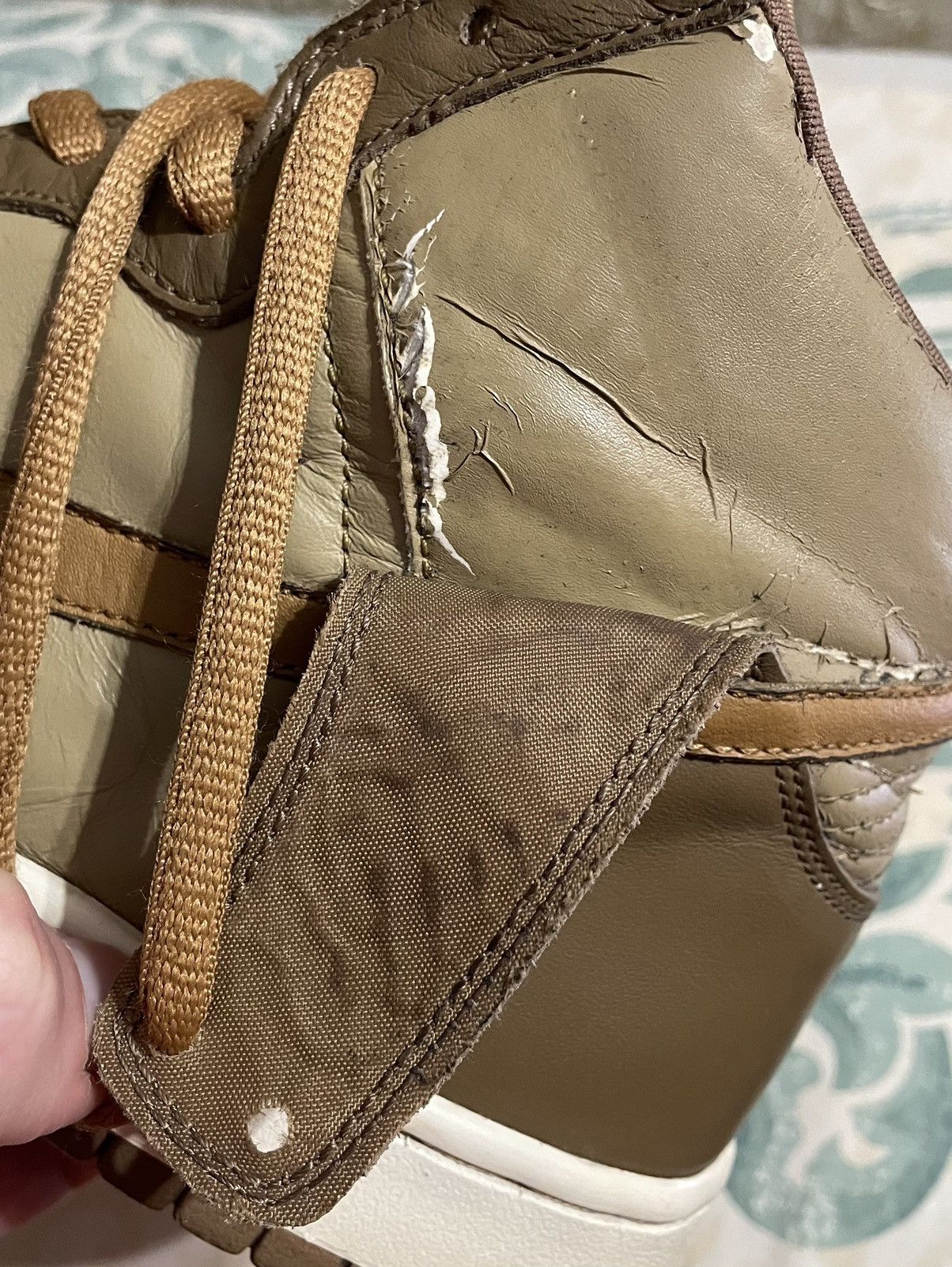 靴 2003 DUNK HIGH UNSTUSSY HAY/MAPLE Vintage 2003 Nike Dunk High “UNSTUSSY” Hay Maple Taupe US10