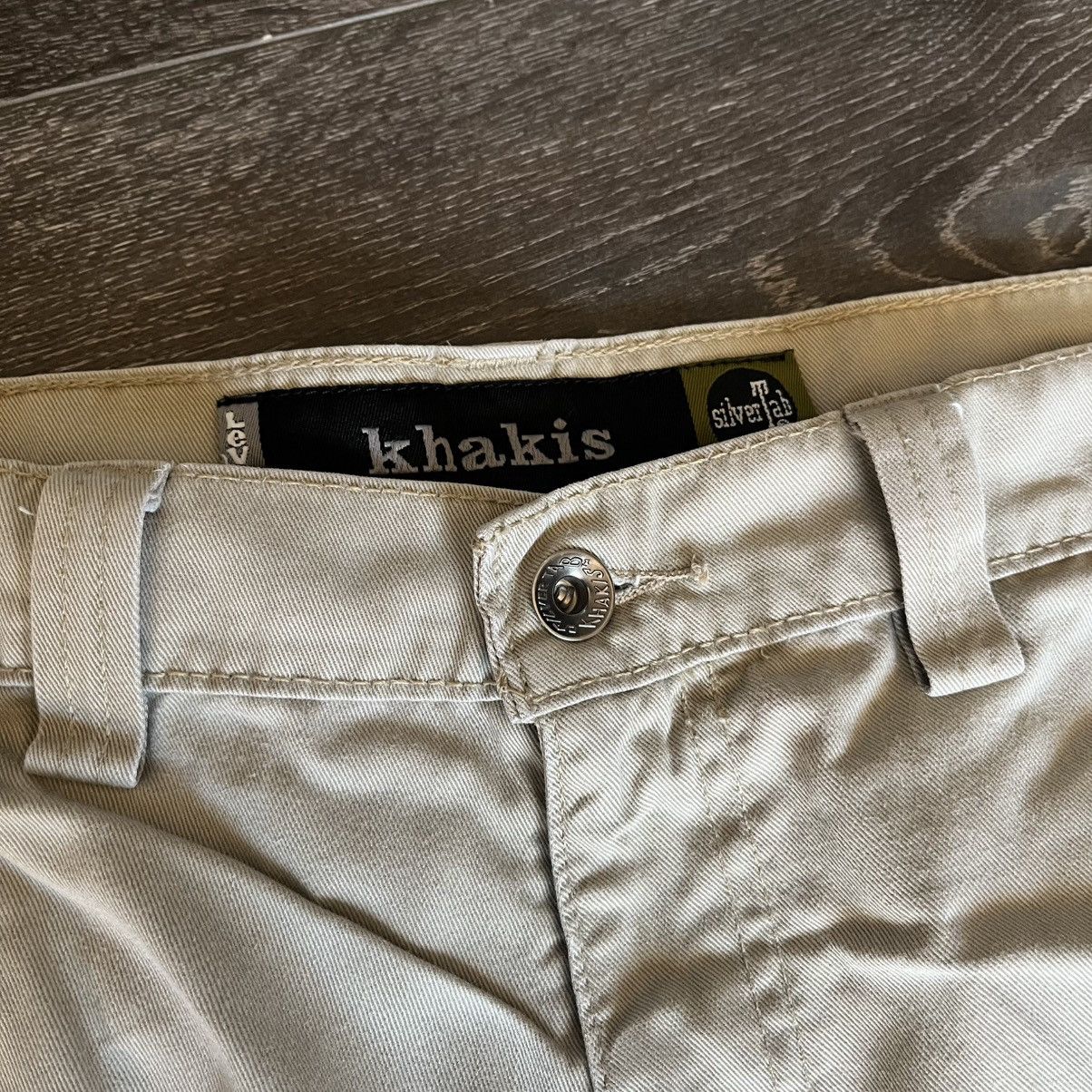 Levi's Vintage 1990s Levi’s Silver Tab Khakis Cargo Beige Shorts 36 Size US 36 / EU 52 - 8 Thumbnail