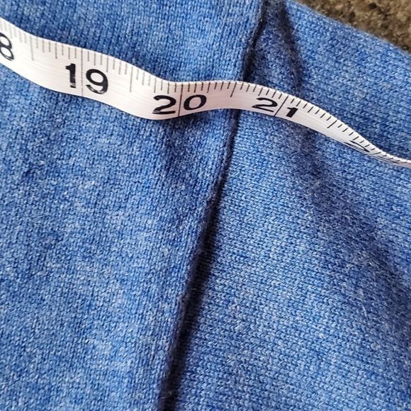 Bullock & Jones Bullock & Jones Luxe Blend 90% Wool & 10% Cashmere LSlv Vnec Size US XXL / EU 58 / 5 - 9 Thumbnail