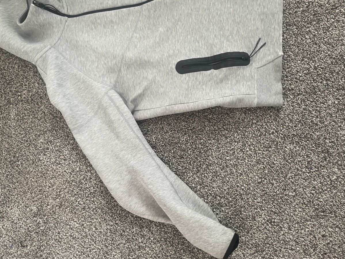 Nike New gen Nike tech Size US L / EU 52-54 / 3 - 3 Thumbnail