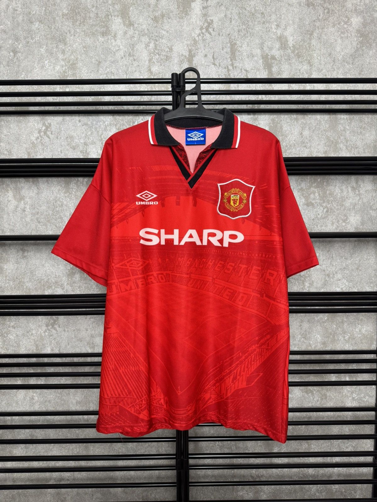 Umbro MANCHESTER UNITED 1994/96 HOME FOOTBALL SHIRT UMBRO JERSEY Size US L / EU 52-54 / 3 - 1 Thumbnail