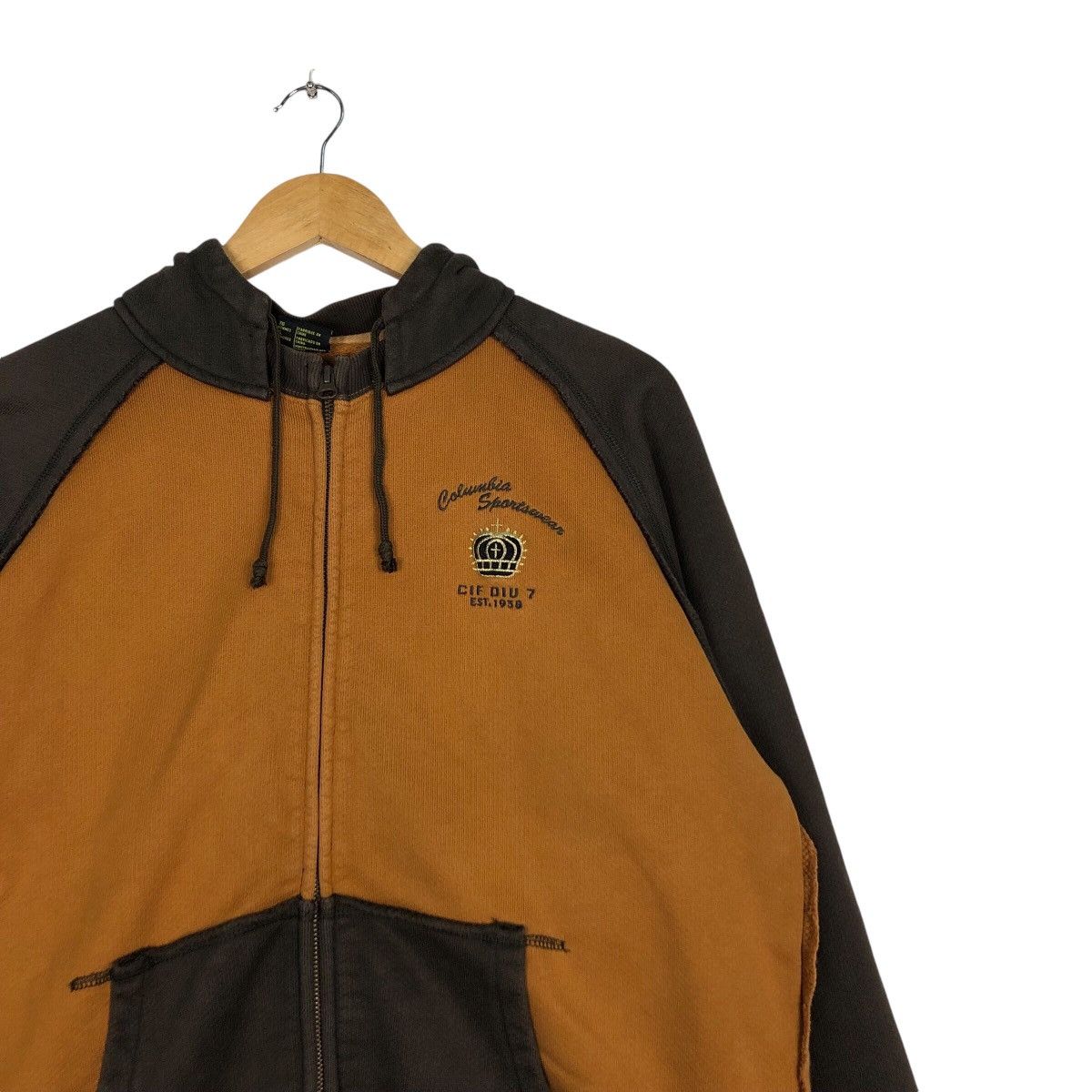 Columbia × Vintage Rare Columbia Sweater Hoodie Hiking Vintage Medium Size US M / EU 48-50 / 2 - 5 Thumbnail