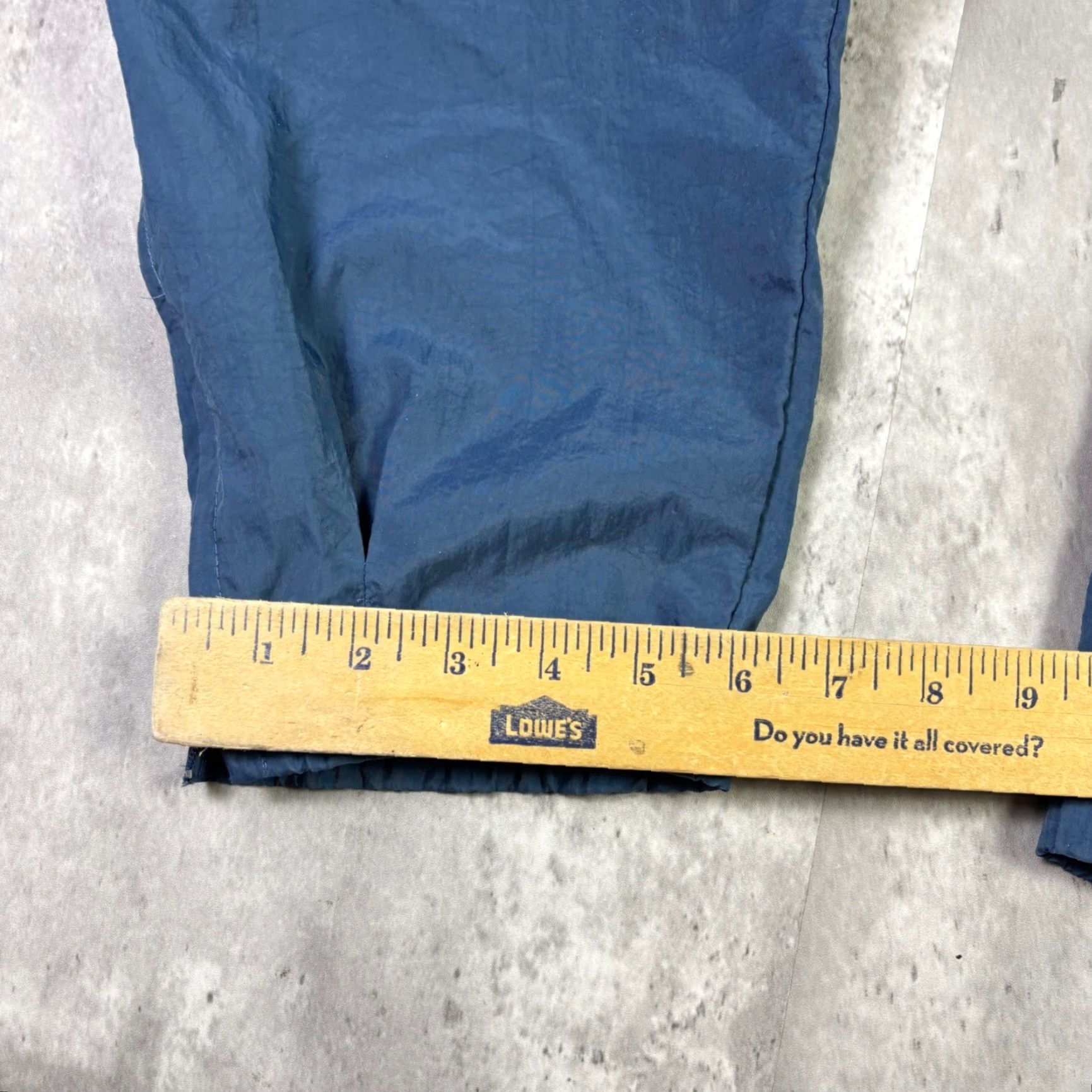 Nike VINTAGE Nike Windbreaker Track Pants Navy Blue L Unisex Adults Nike Swingman Taffeta Water Resistant Windproof Elastic Drawstring Inseam 29 in stb Size US 33 - 4 Thumbnail