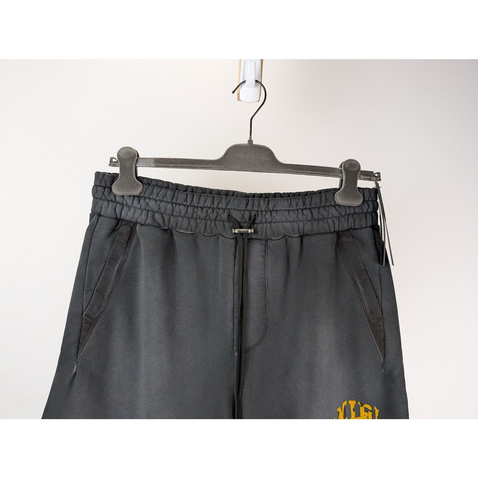 Amiri o1rshd1 Track Shorts in Faded Black Size US 38 / EU 54 - 2 Thumbnail