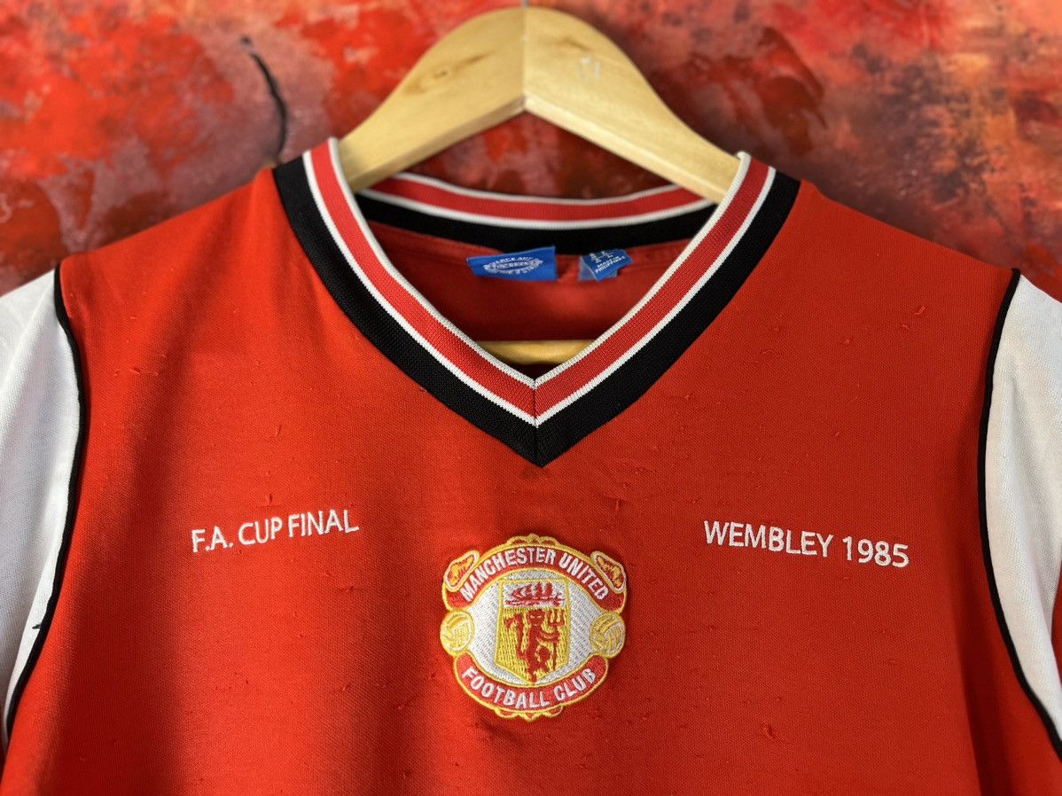 Adidas Adidas Vintage Manchester City Wembley 1985 Soccer Jersey Size US M / EU 48-50 / 2 - 2 Thumbnail