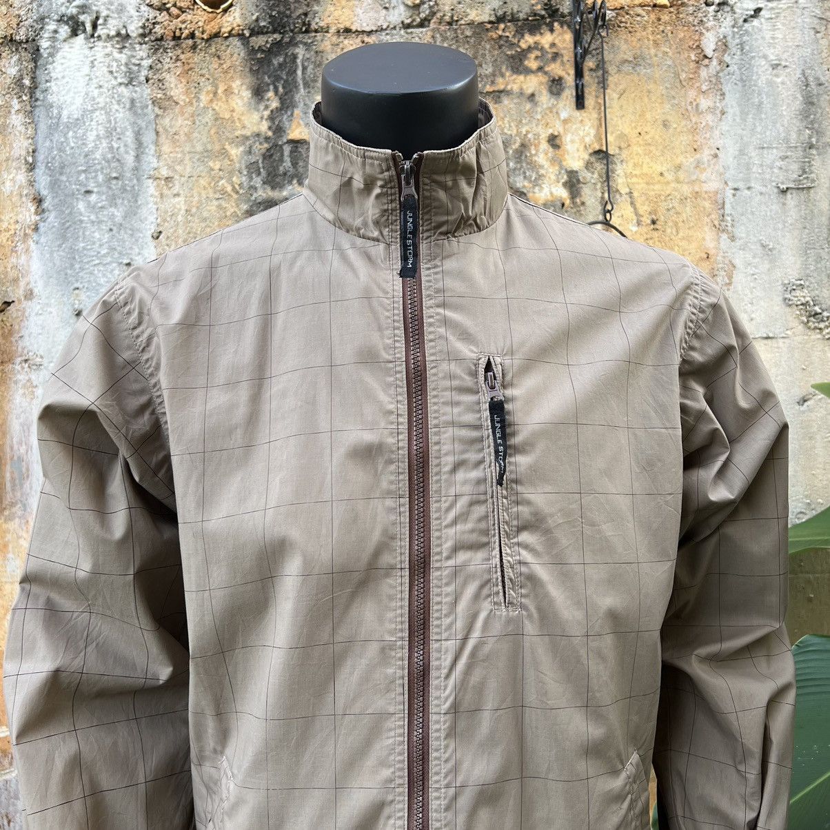 Japanese Brand Vintage Modern Zip Up Windbreaker Jacket Jungle Storm Size US M / EU 48-50 / 2 - 5 Thumbnail