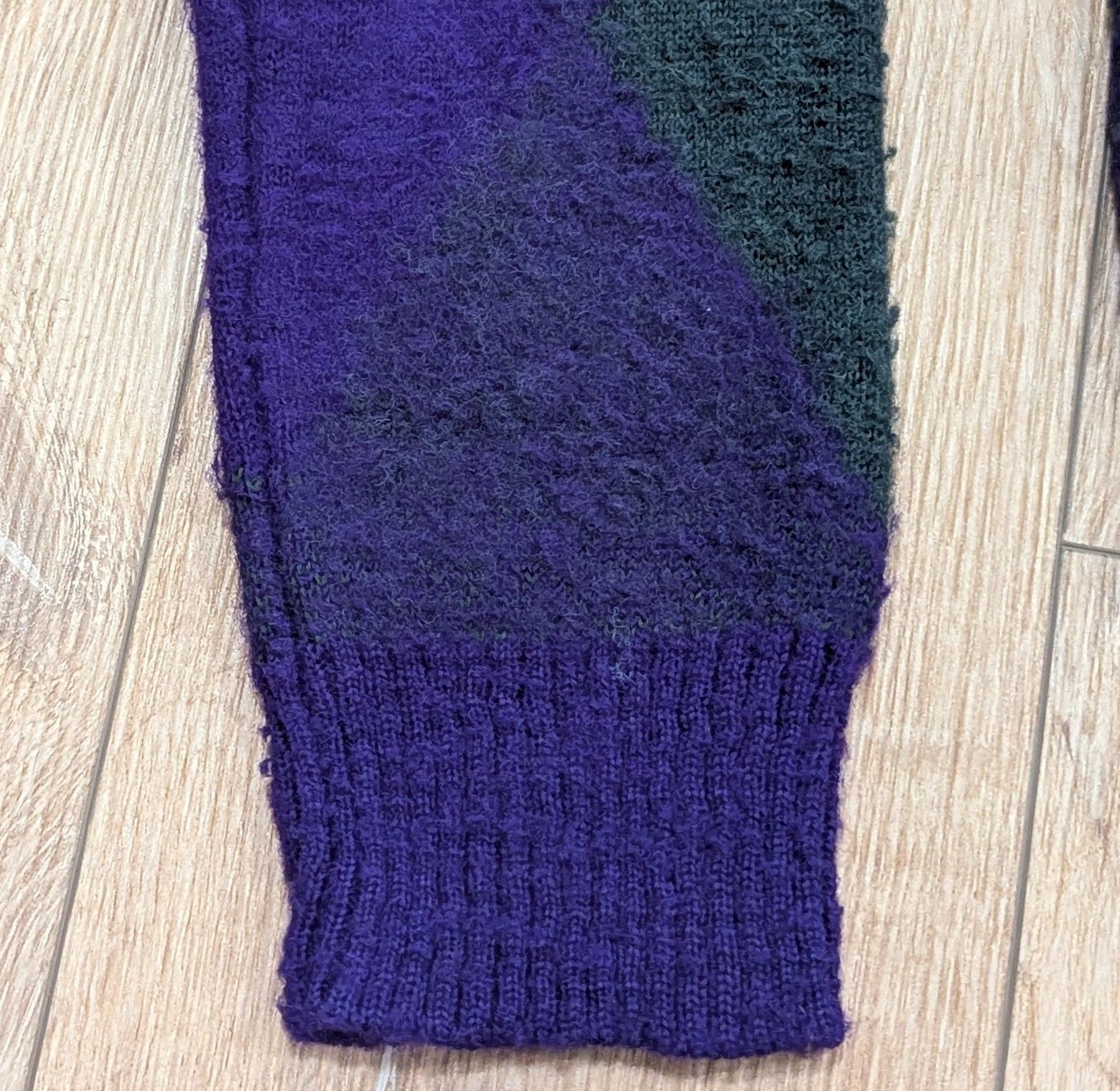 Burberry Burberry Diamond Wool Tasseled Sweater Purple/Green Medium Size US M / EU 48-50 / 2 - 5 Thumbnail