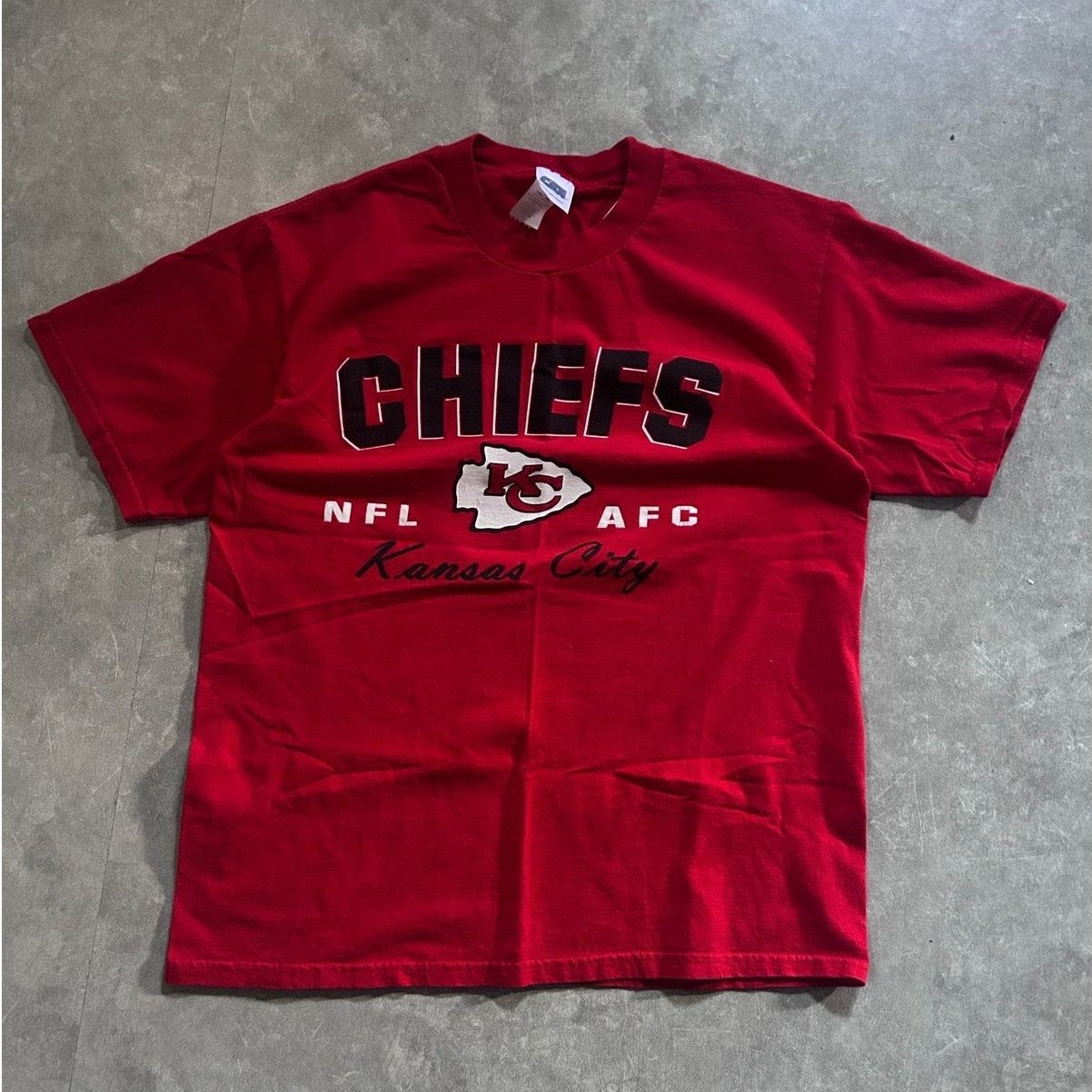 CSA 90s Vintage Kansas City Chiefs Black Letters Red T Shirt L Size US L / EU 52-54 / 3 - 1 Thumbnail